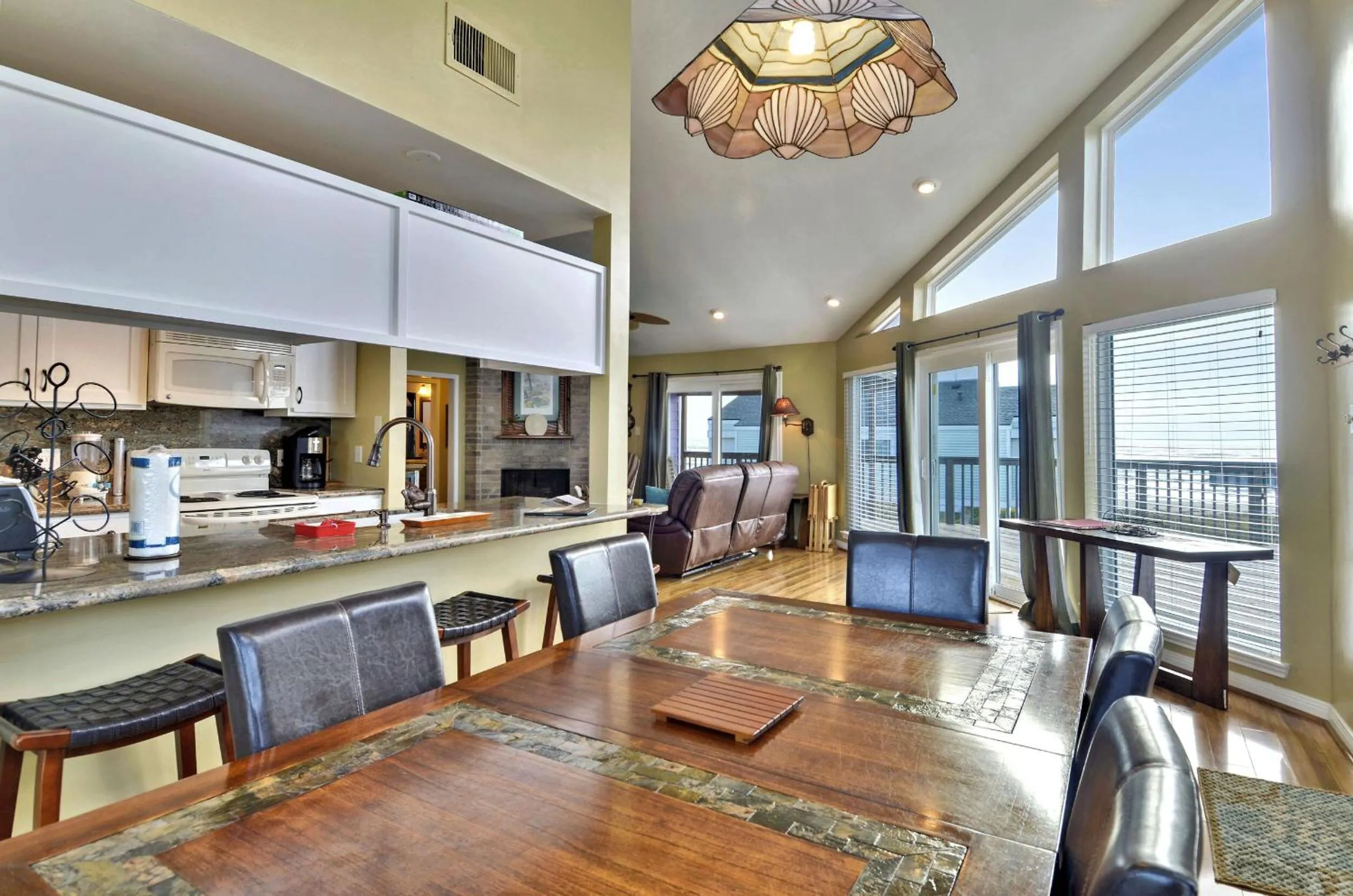 Kitchen or kitchenette in A Sunny Sandbar