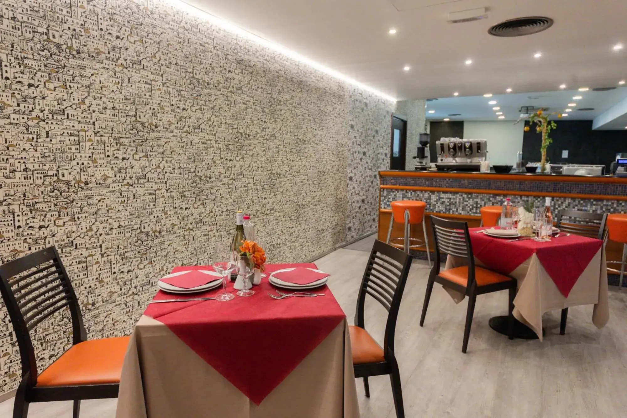 Lounge or bar in Albergo Athenaeum Lounge or bar in Albergo Athenaeum