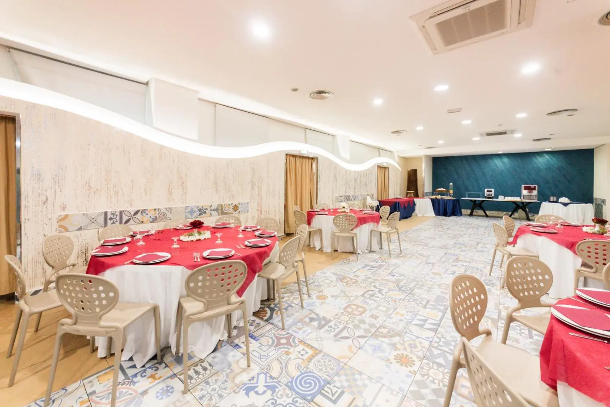 Lounge or bar in Albergo Athenaeum Lounge or bar in Albergo Athenaeum