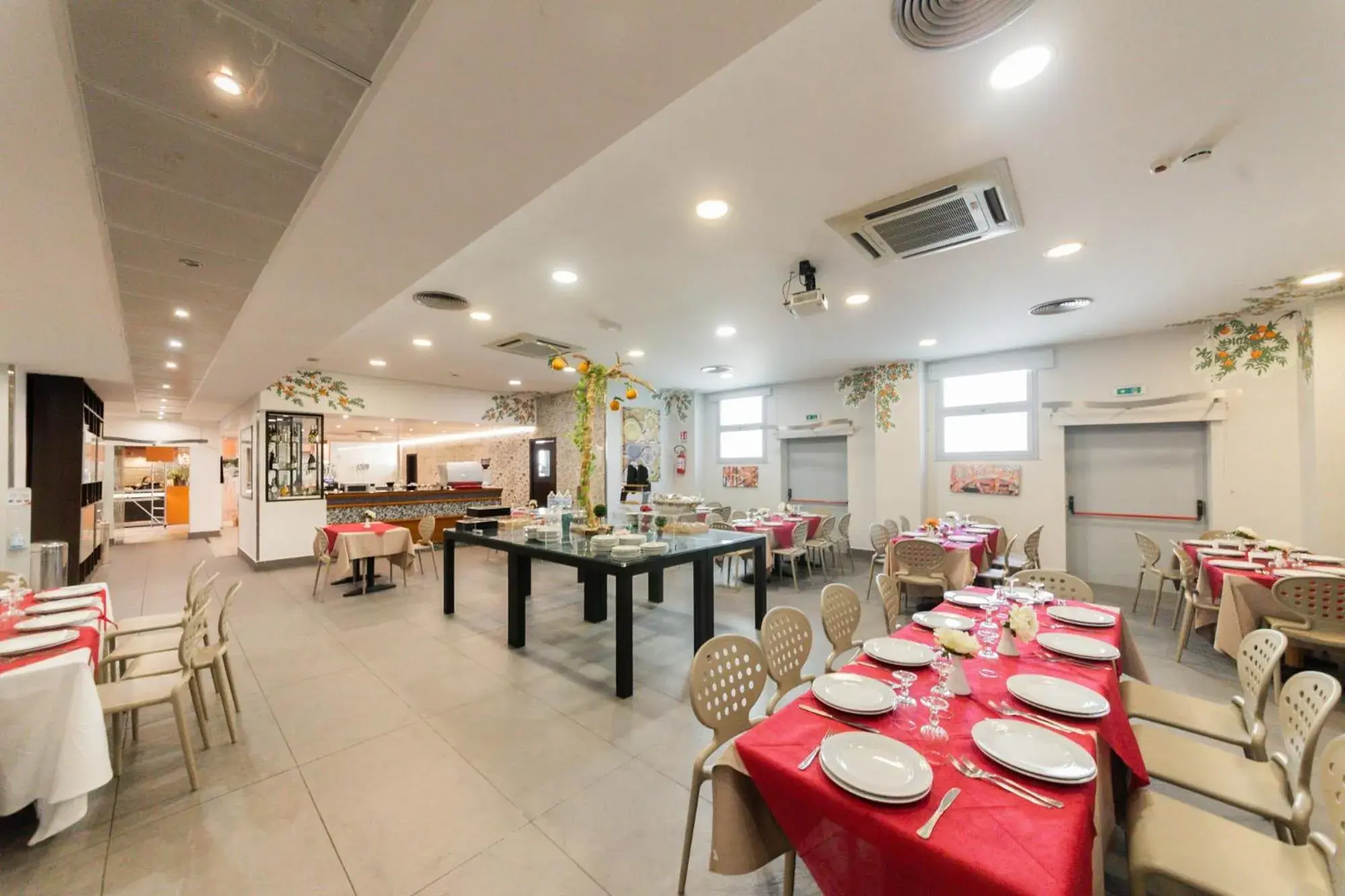 Restaurant/places to eat in Albergo Athenaeum Restaurant/places to eat in Albergo Athenaeum