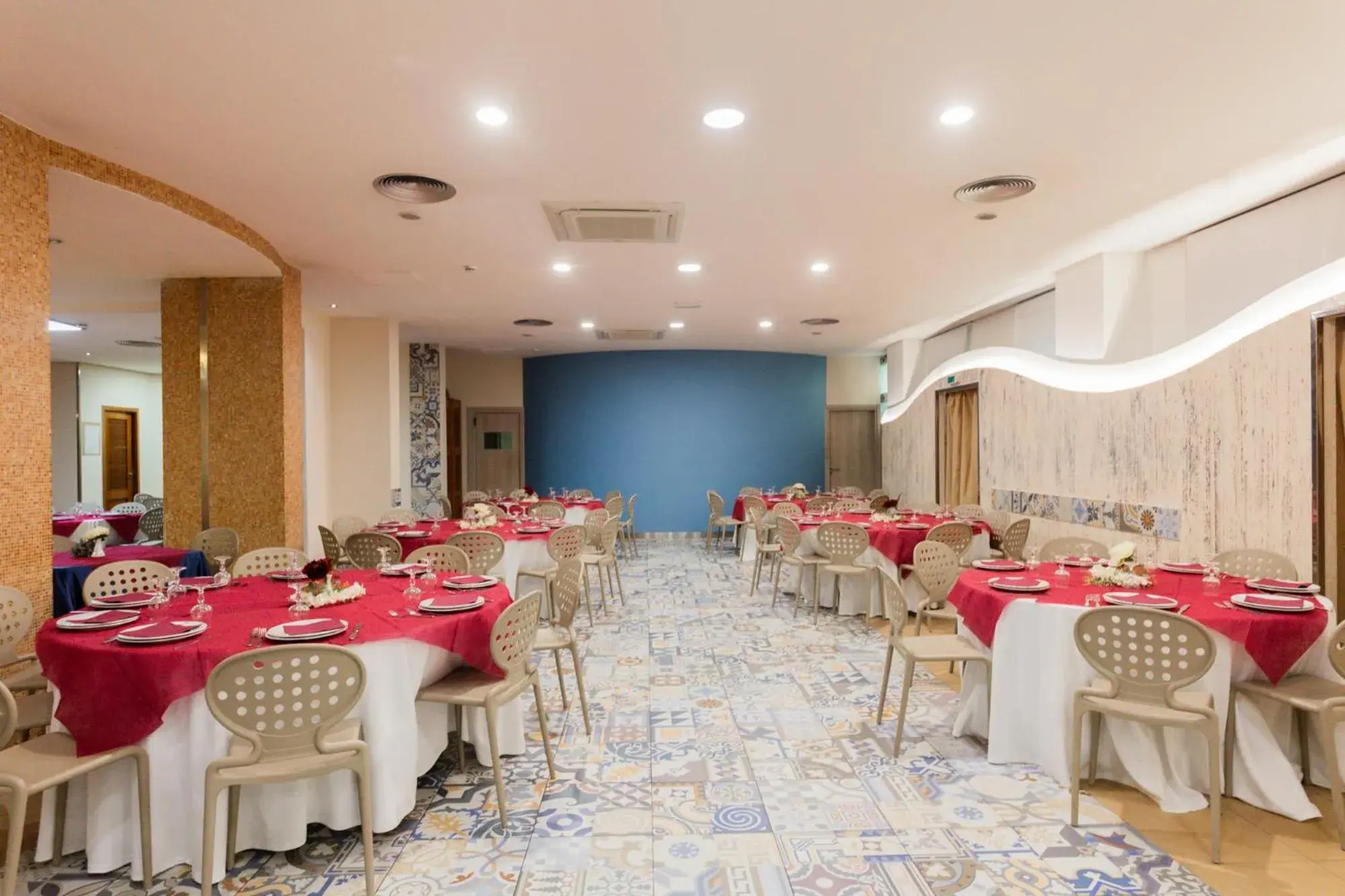 Restaurant/places to eat in Albergo Athenaeum Restaurant/places to eat in Albergo Athenaeum