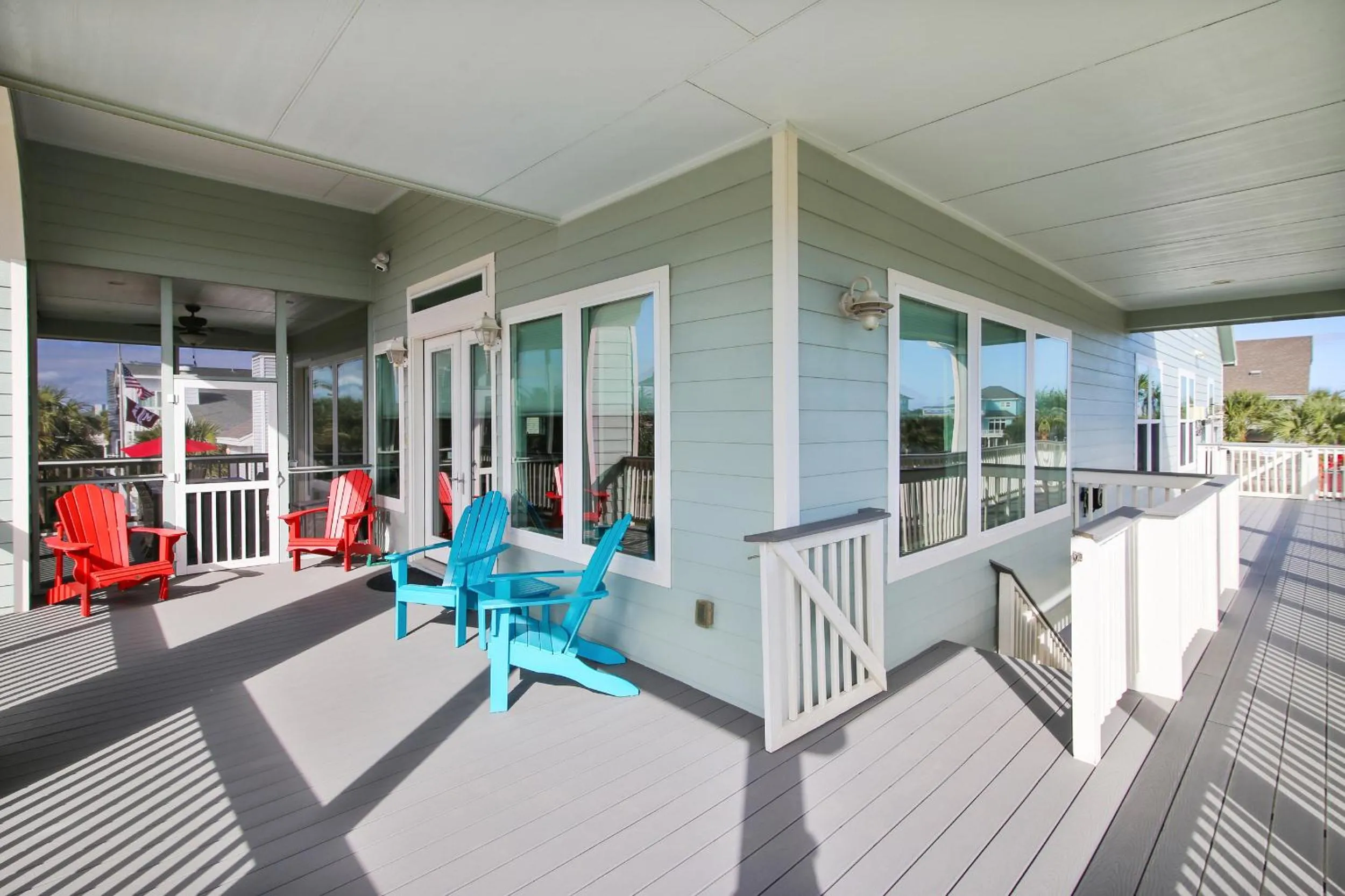 Property building in Sandpiper Treasure