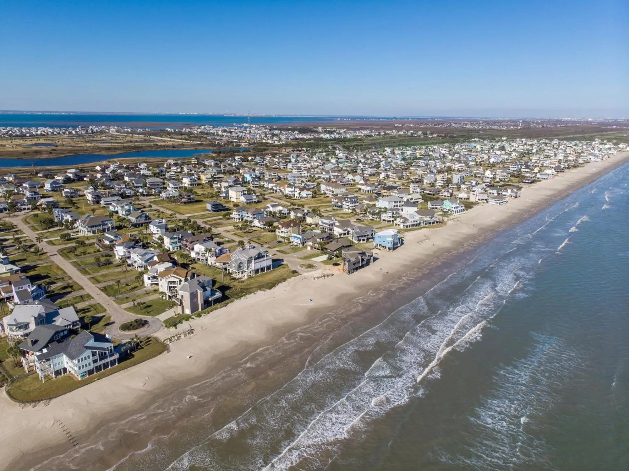 Beach in Sandpiper Treasure