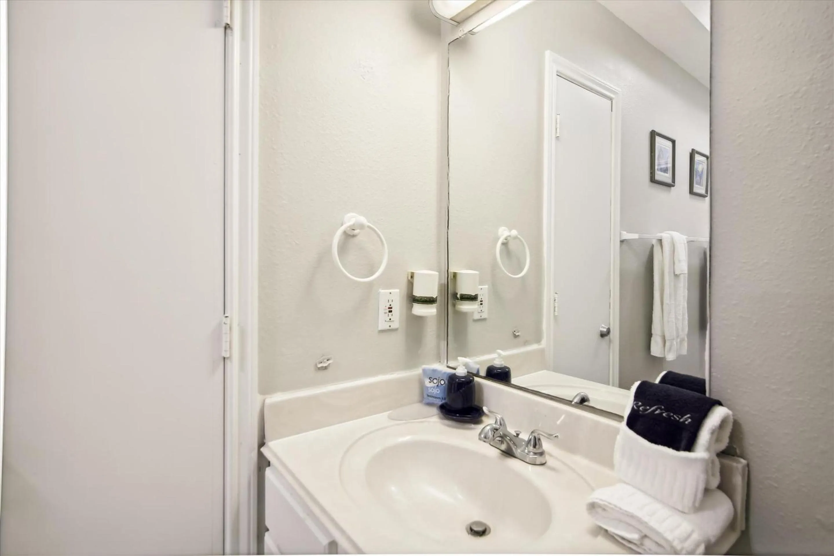 Property building in Brannens Beachfront