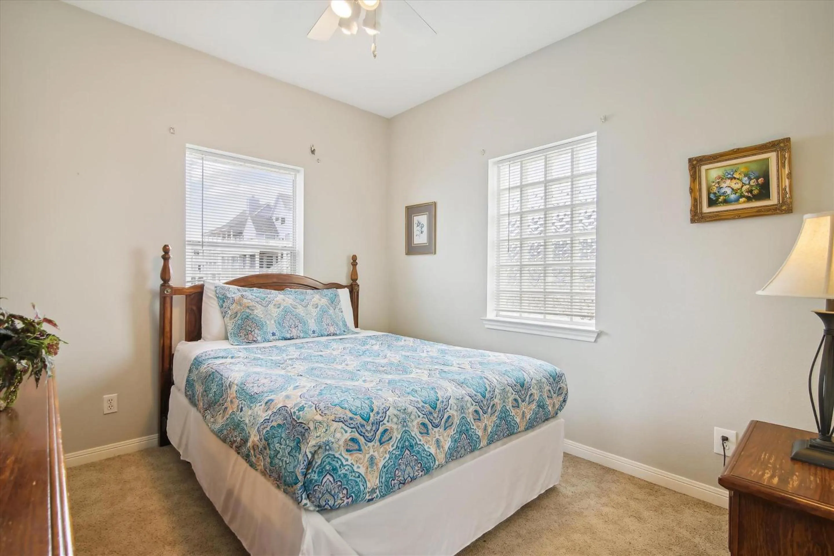 Property building, Bed in Brannens Beachfront