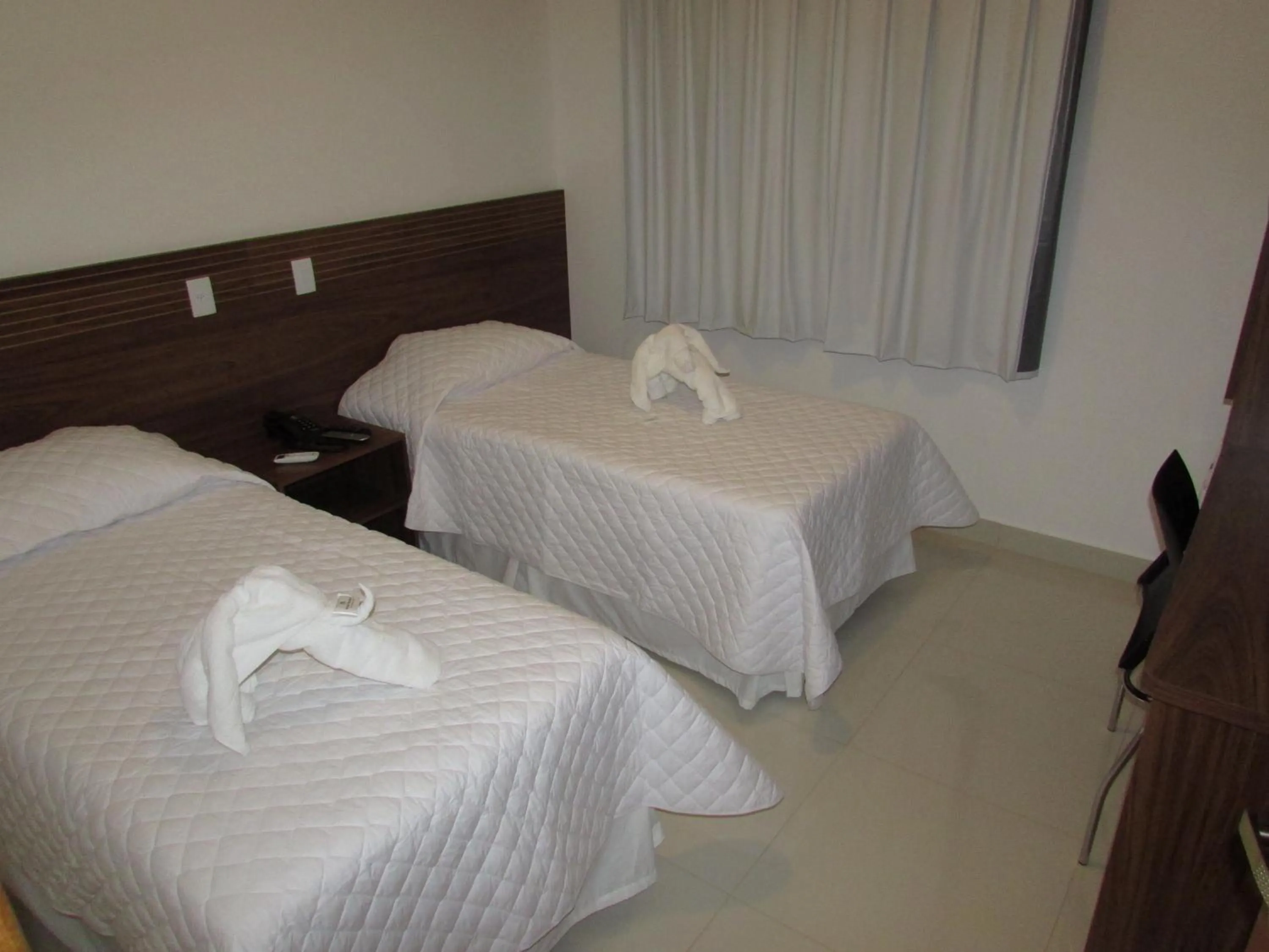 Photo of the whole room, Bed in Hotel Master