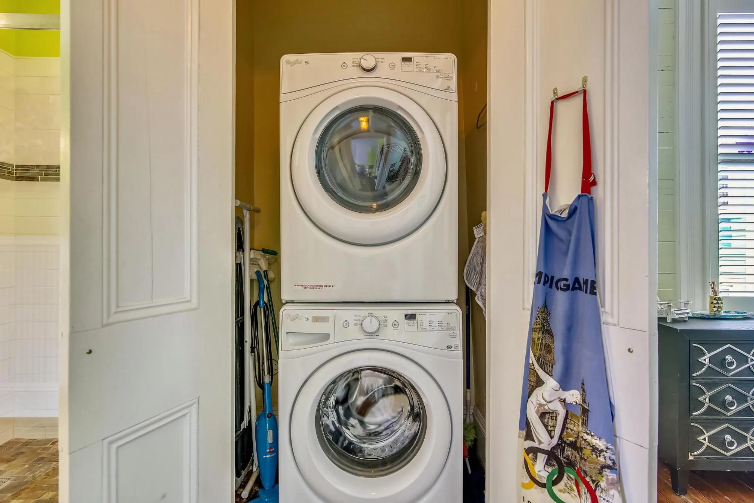 Property building in AbFab Seaside Cottage