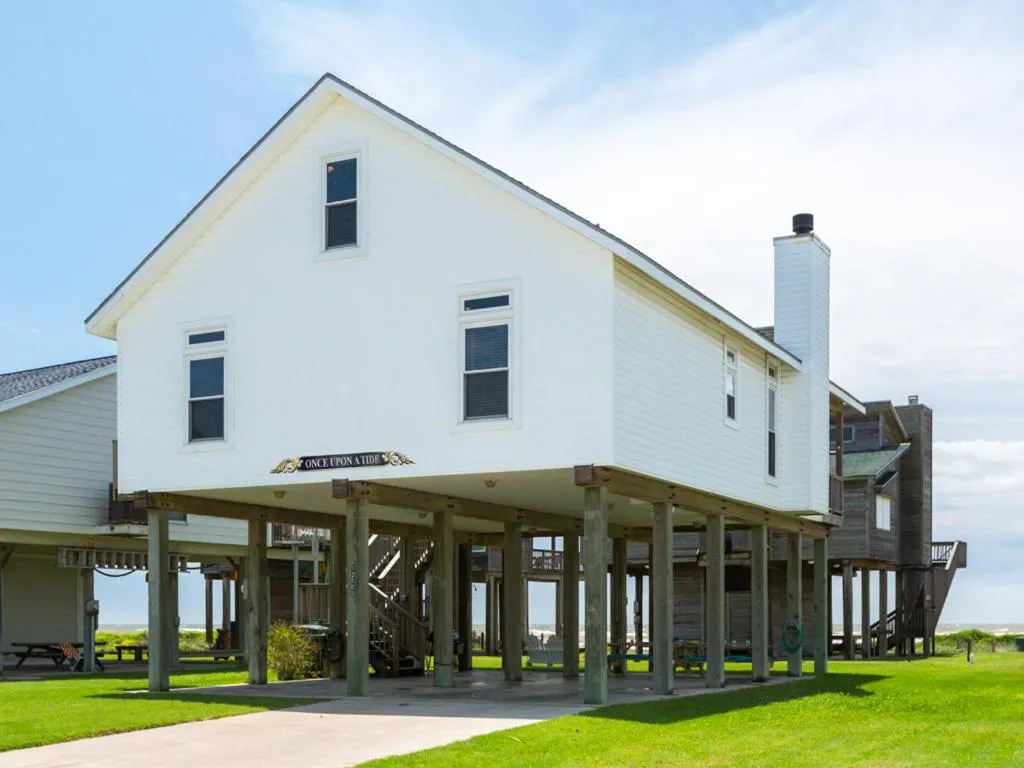 Property building in Once Upon a Tide