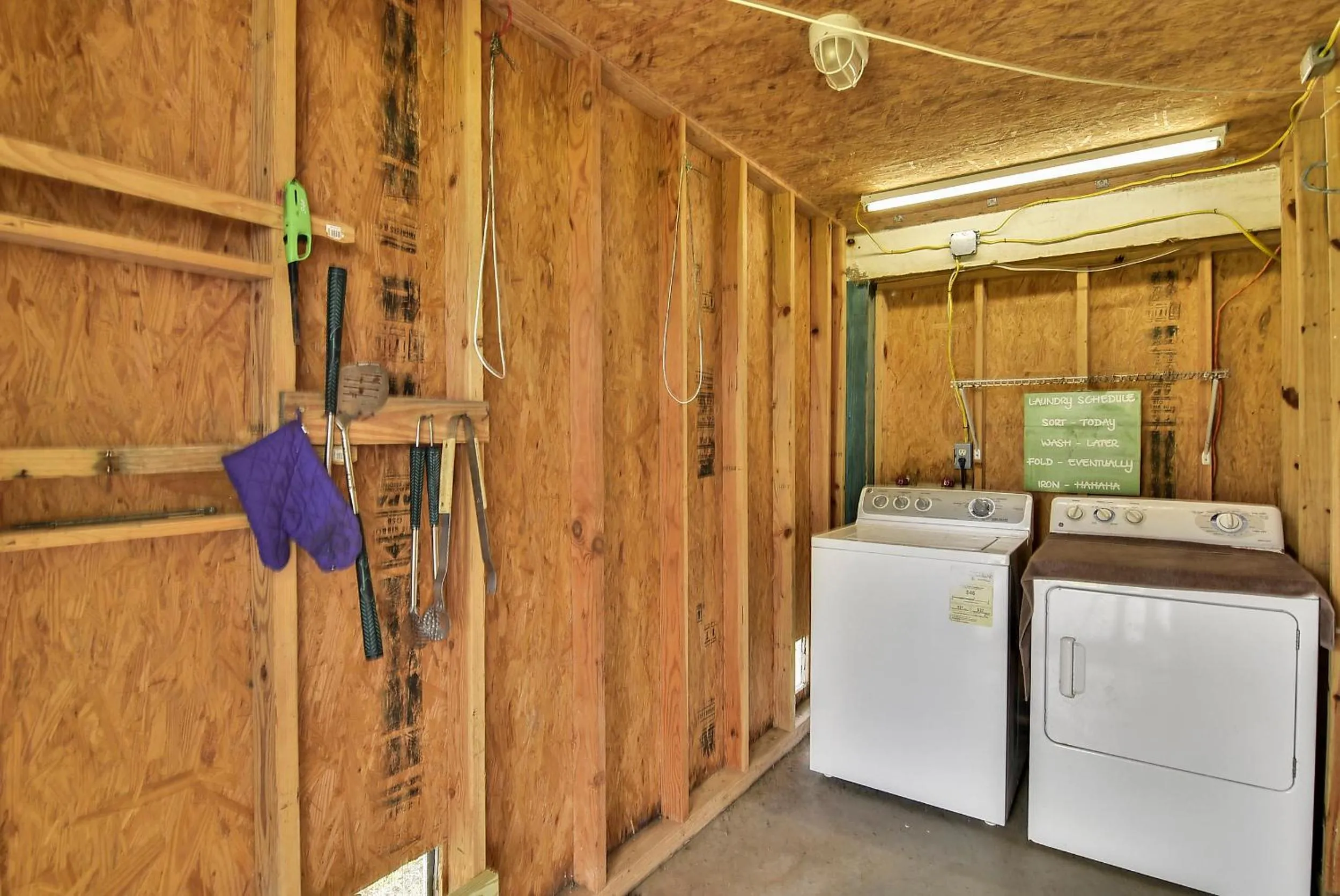 Kitchen or kitchenette in Paradise Found