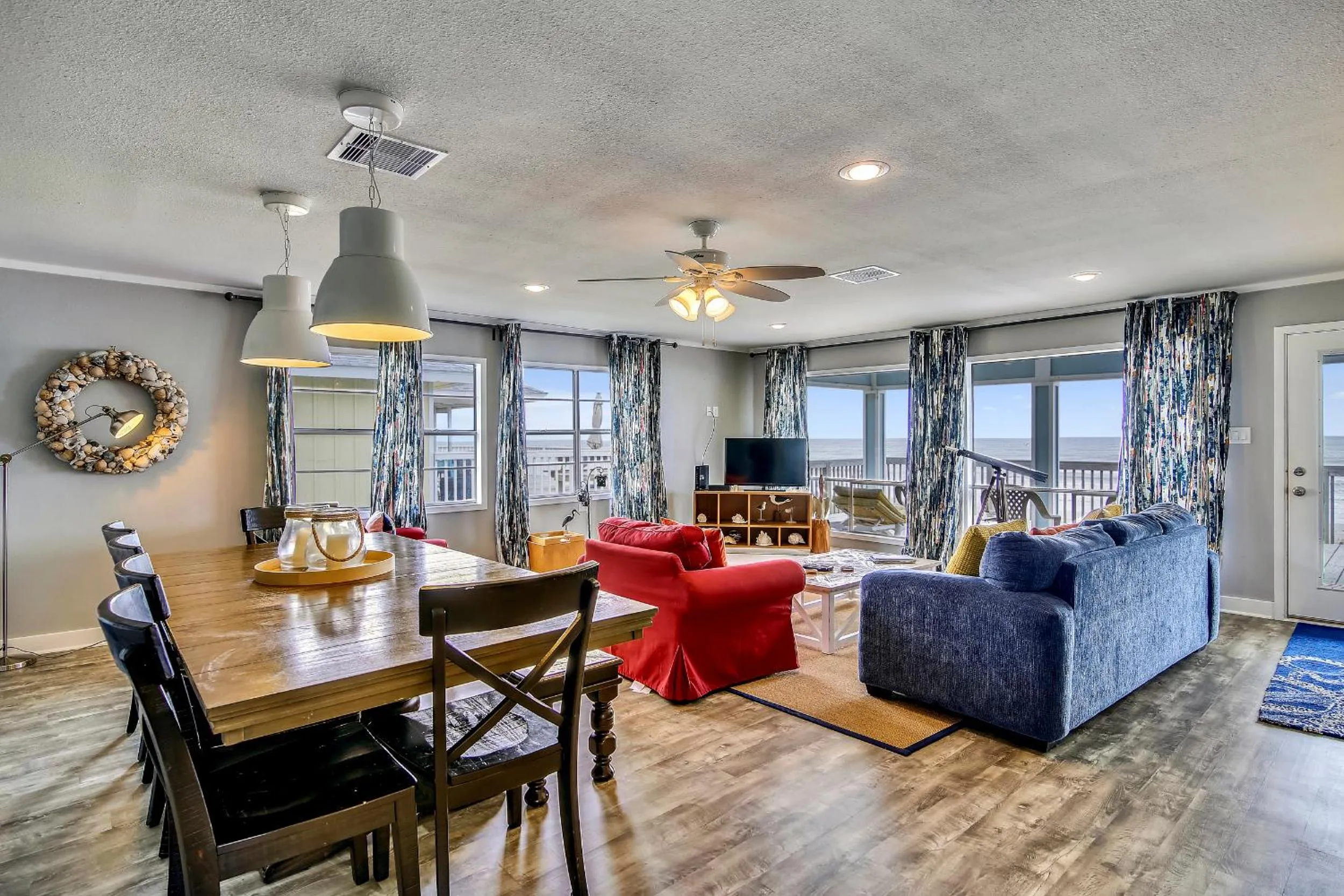 Living room in Bermuda Beachfront