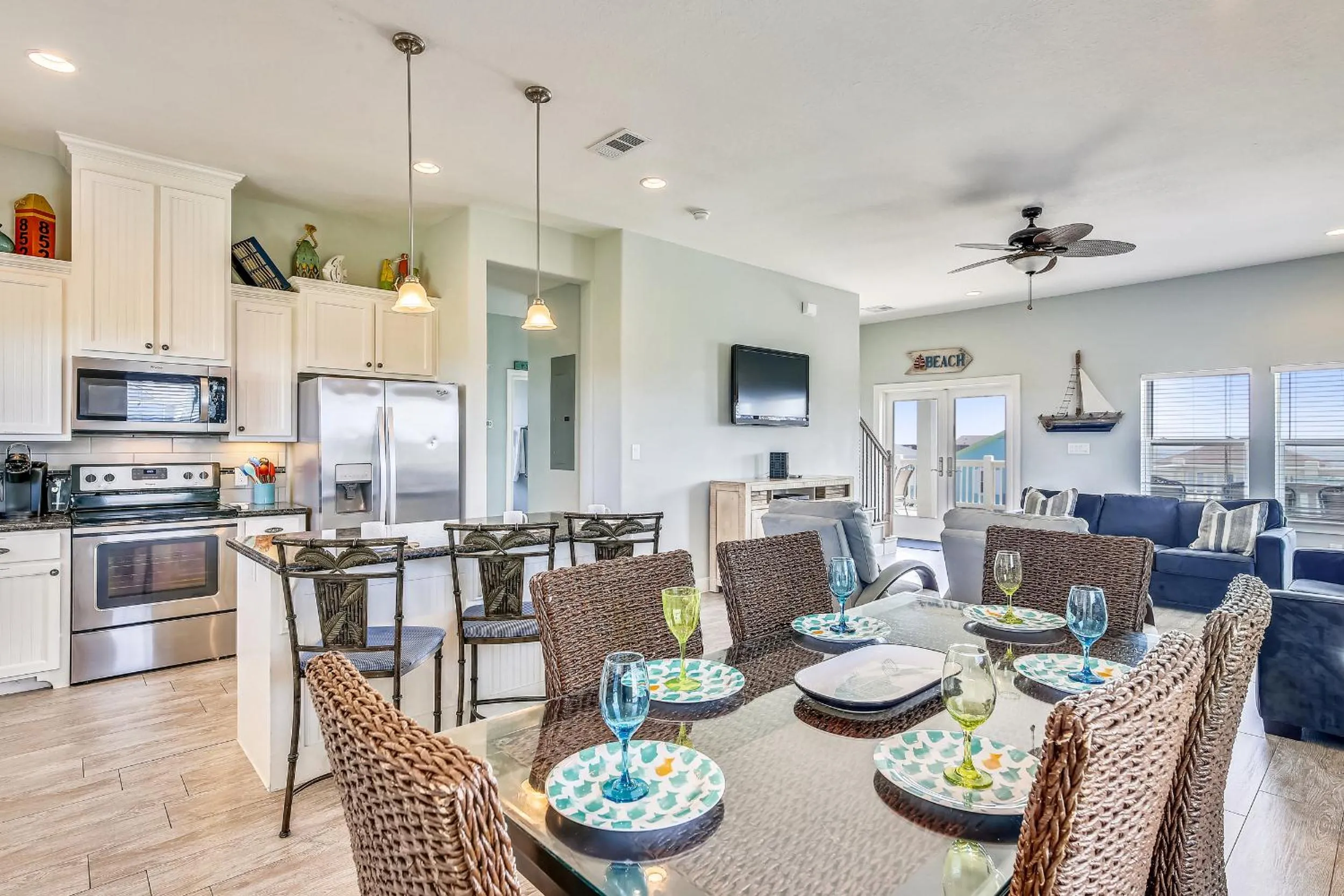 Living room in A Salty Kiss