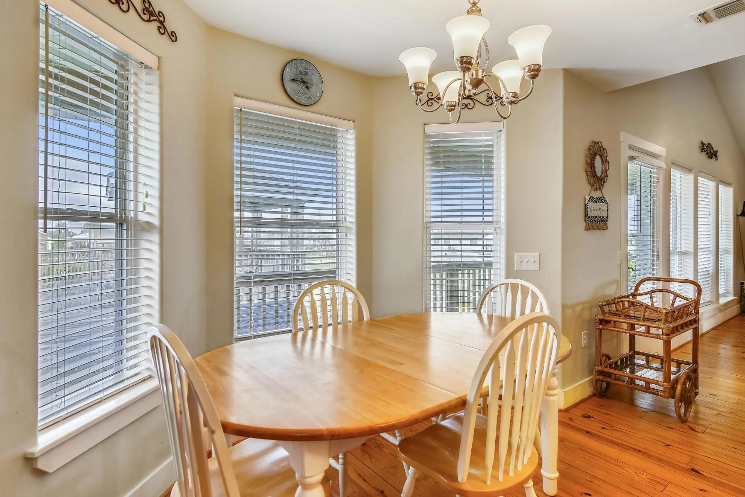 Living room in Accompanied By The Sea