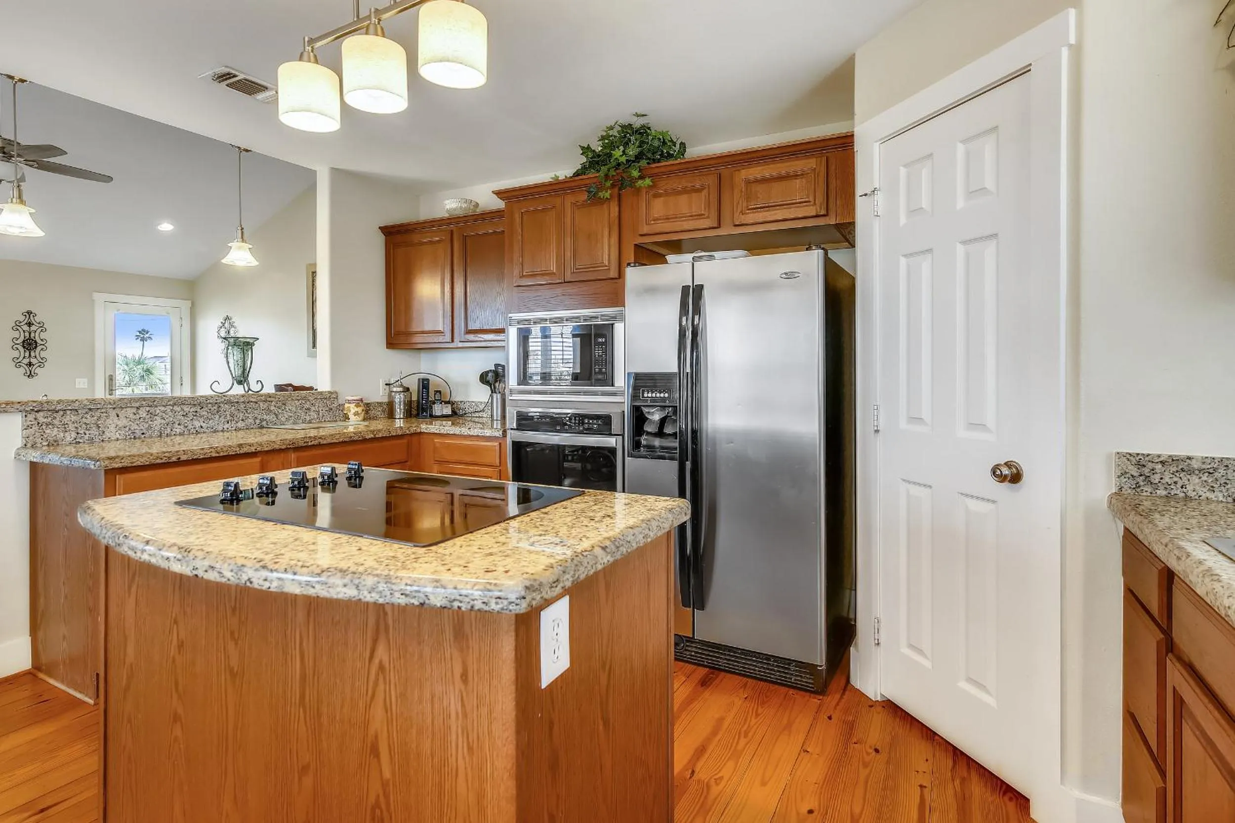 Kitchen or kitchenette in Accompanied By The Sea