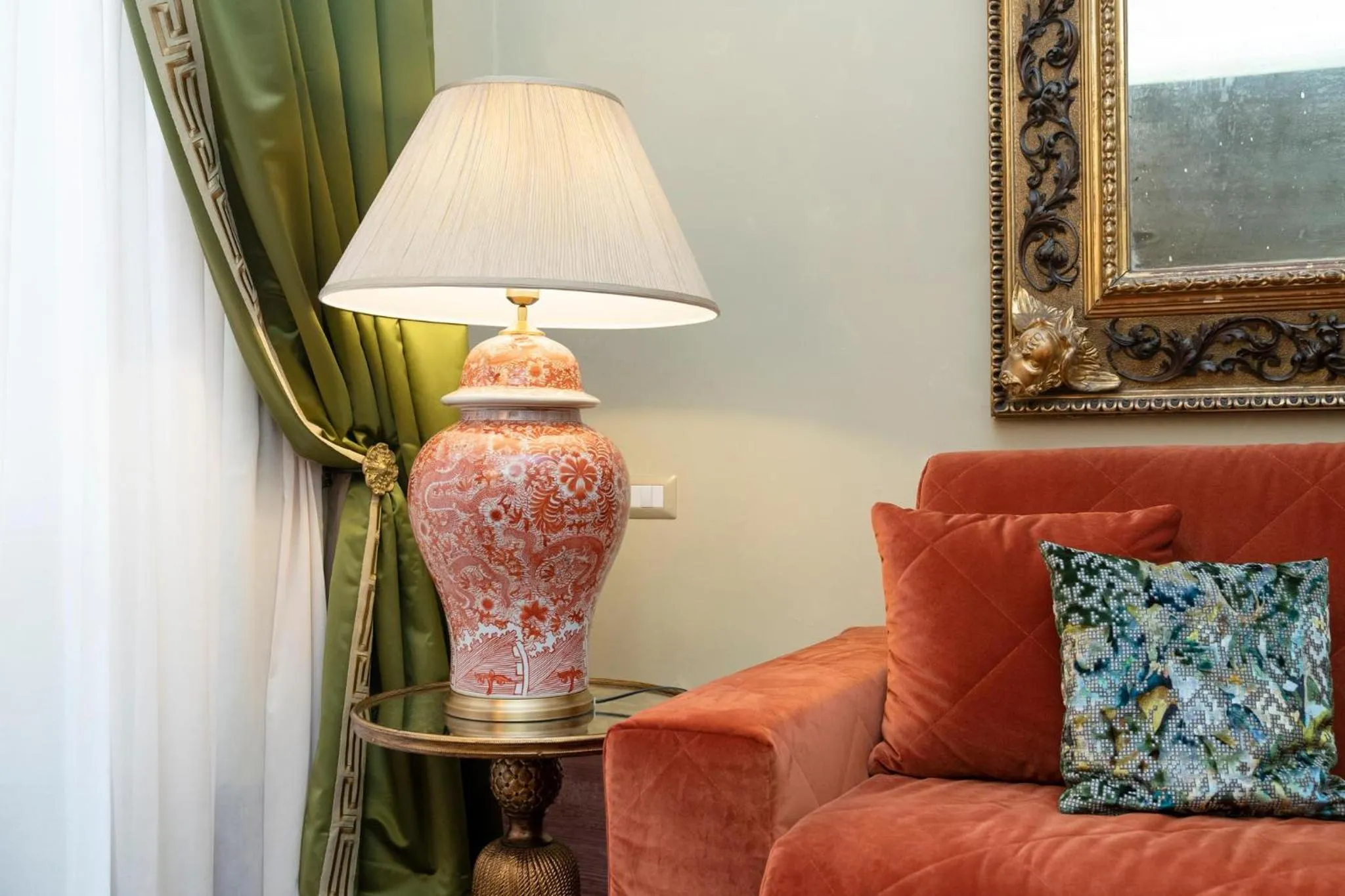 Decorative detail in Grand Hotel Cavour