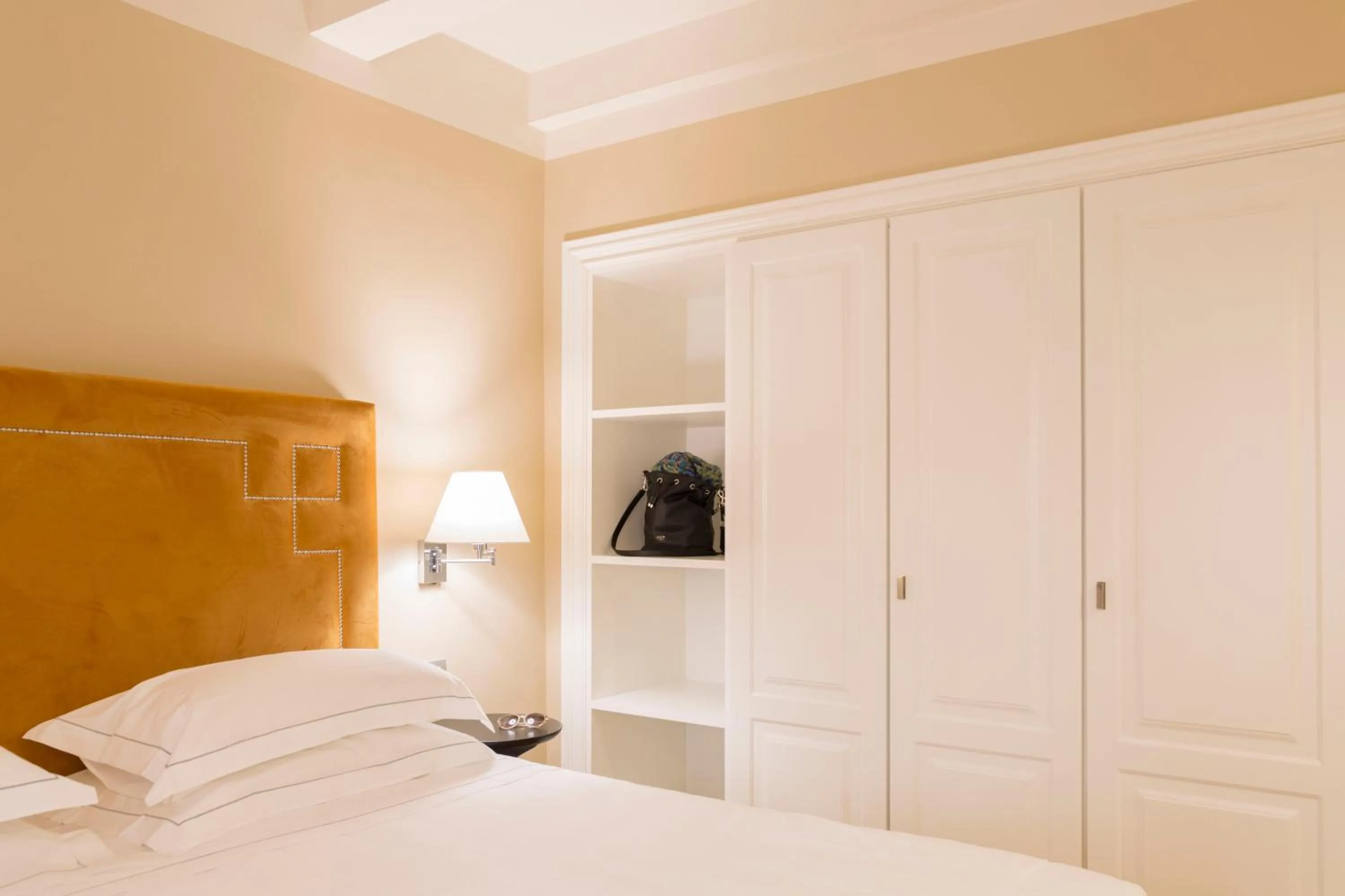 Bedroom, Bed in Grand Hotel Cavour