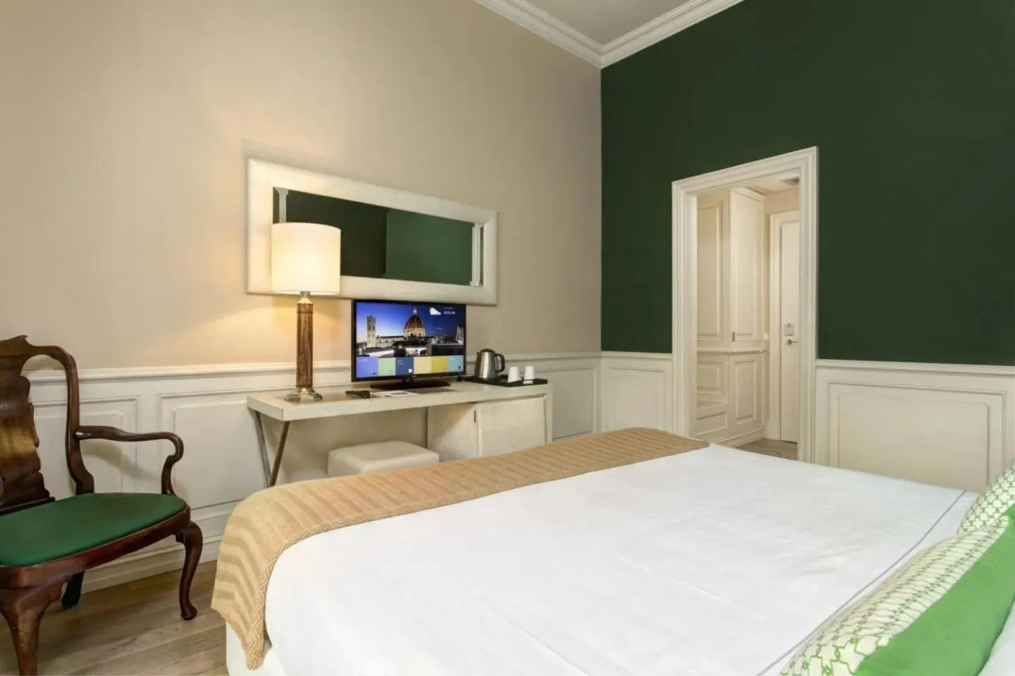 Bed in Grand Hotel Cavour