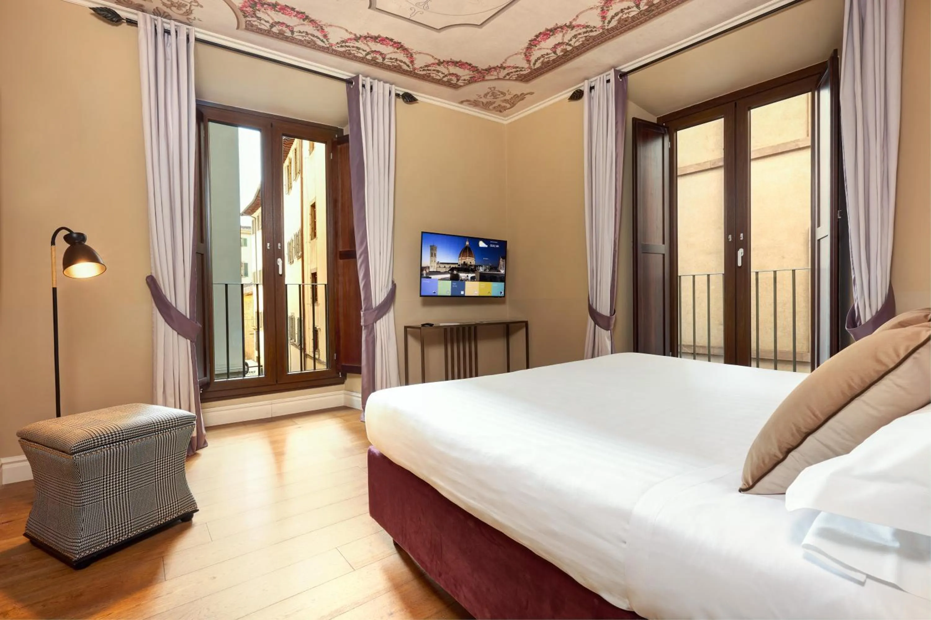 Bedroom, Bed in Grand Hotel Cavour