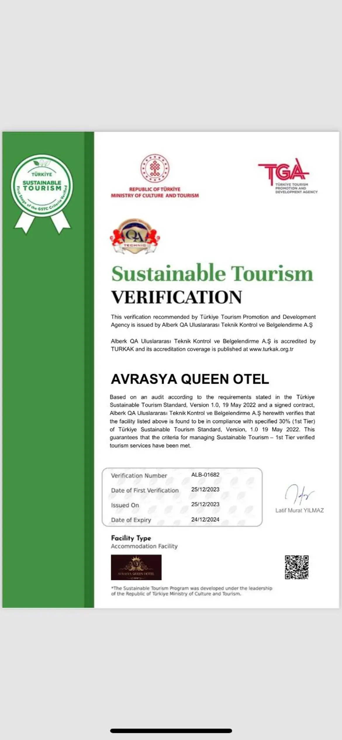 Property logo or sign in AVRASYAQUEEN HOTEL Property logo or sign in AVRASYAQUEEN HOTEL