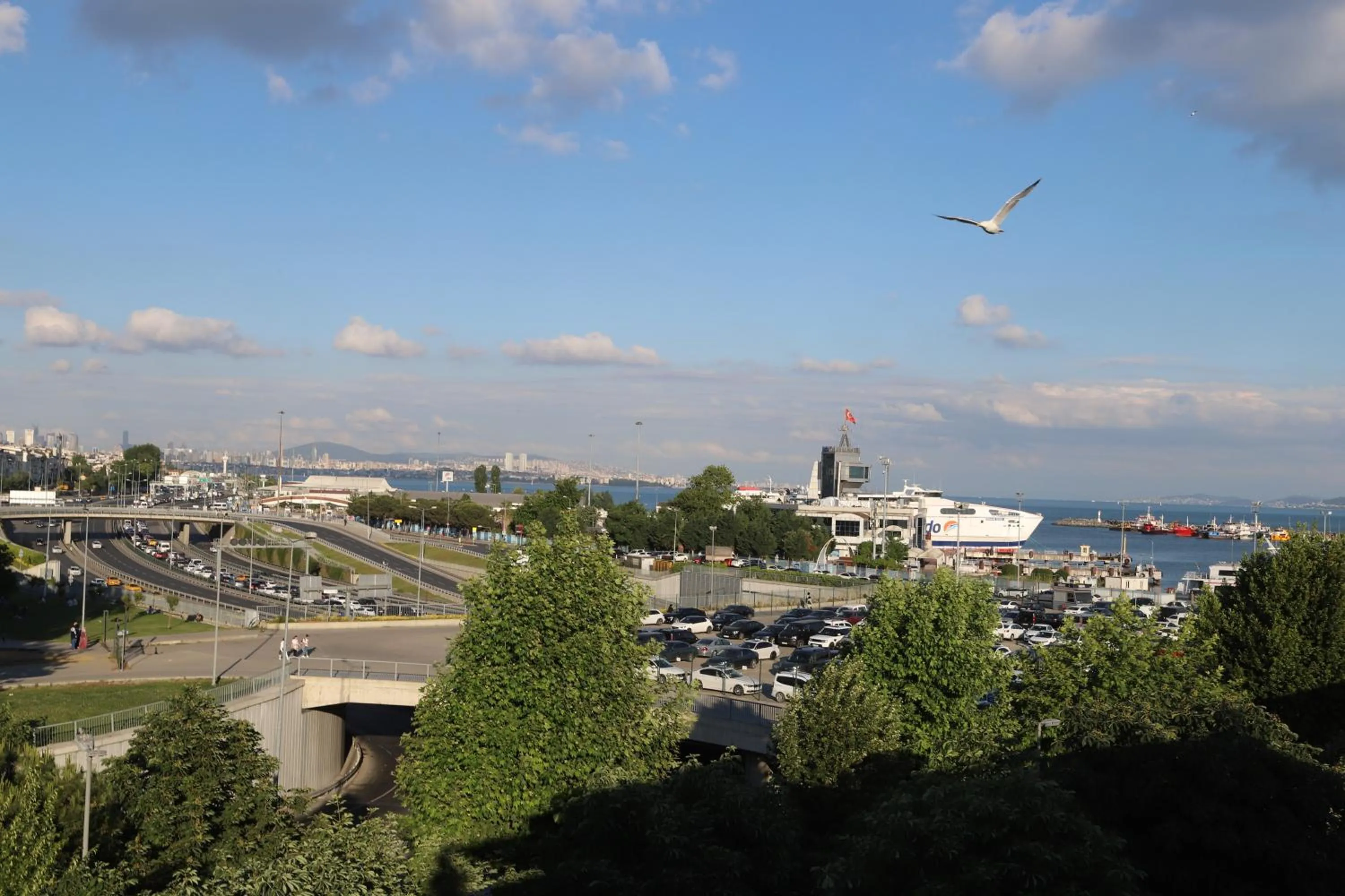 Day in AVRASYAQUEEN HOTEL