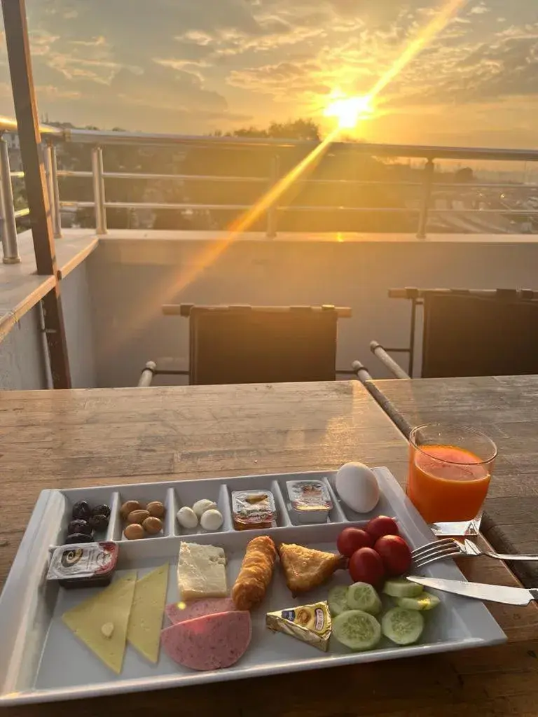 View (from property/room) in AVRASYAQUEEN HOTEL View (from property/room) in AVRASYAQUEEN HOTEL