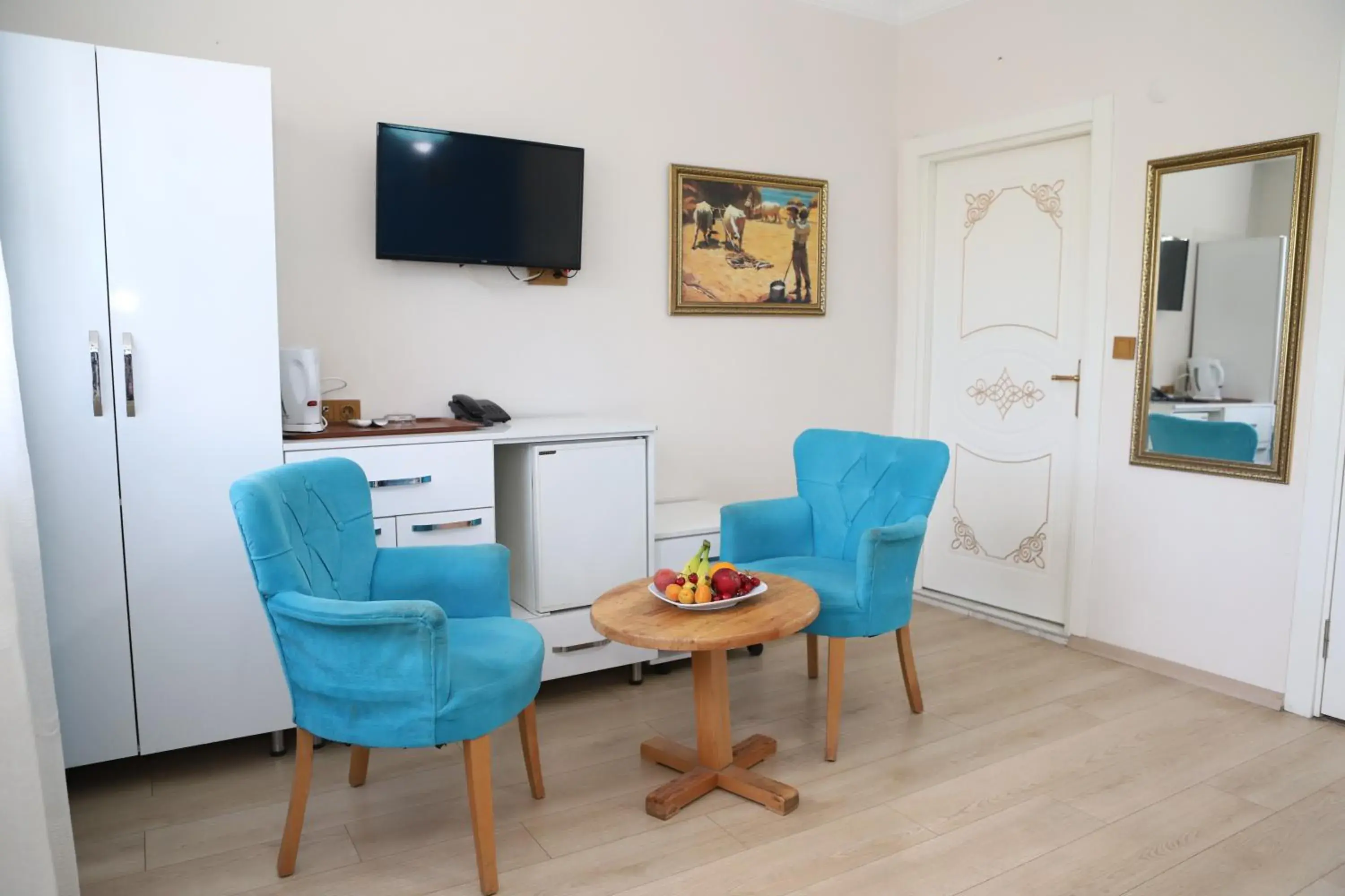 Deluxe Double or Twin Room in AVRASYAQUEEN HOTEL Deluxe Double or Twin Room in AVRASYAQUEEN HOTEL