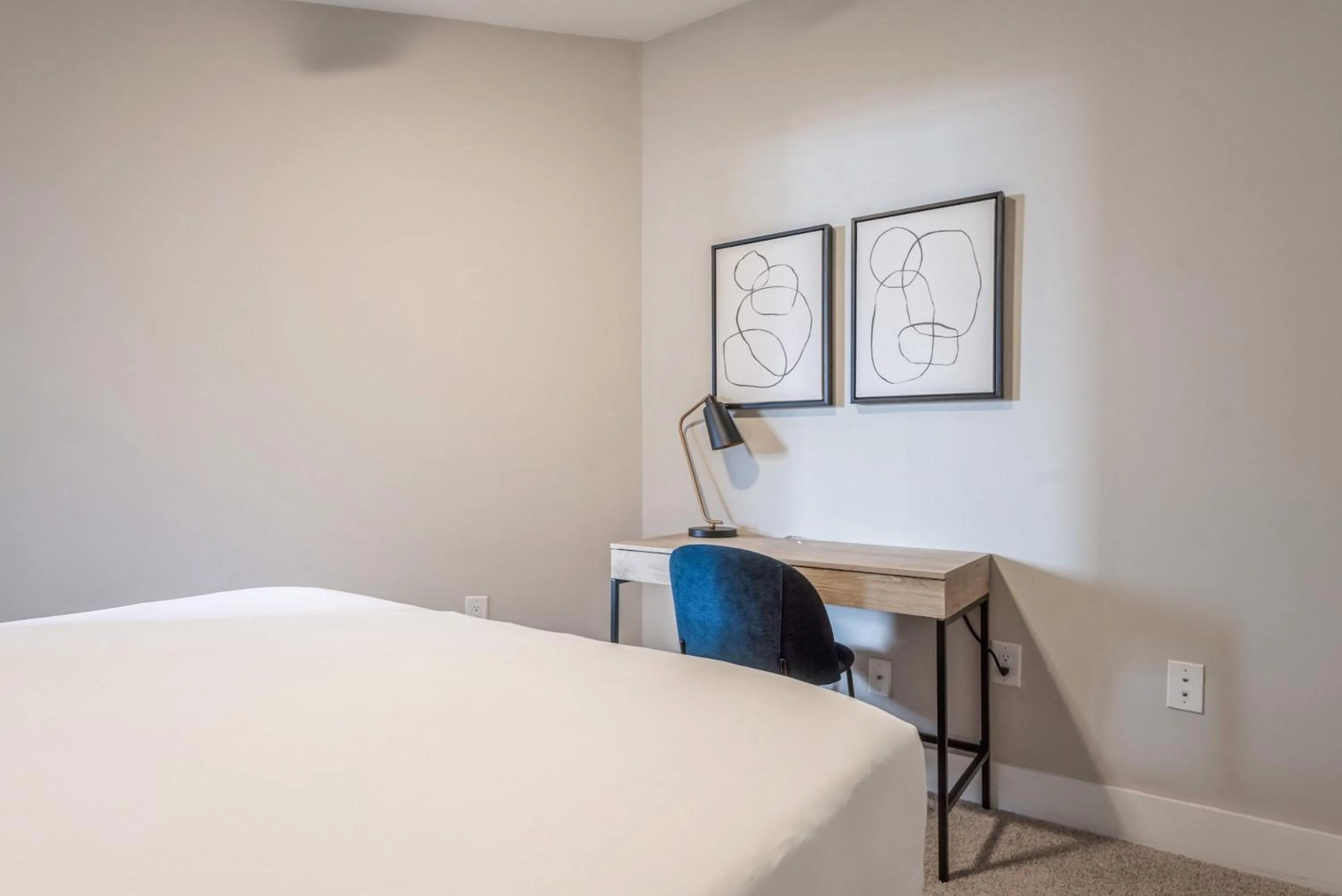 Property building, Bed in Kasa Dilworth Charlotte