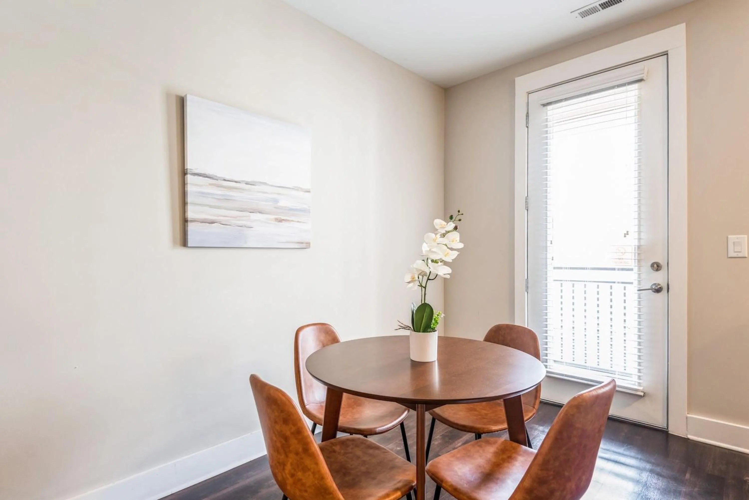 Property building in Kasa Dilworth Charlotte