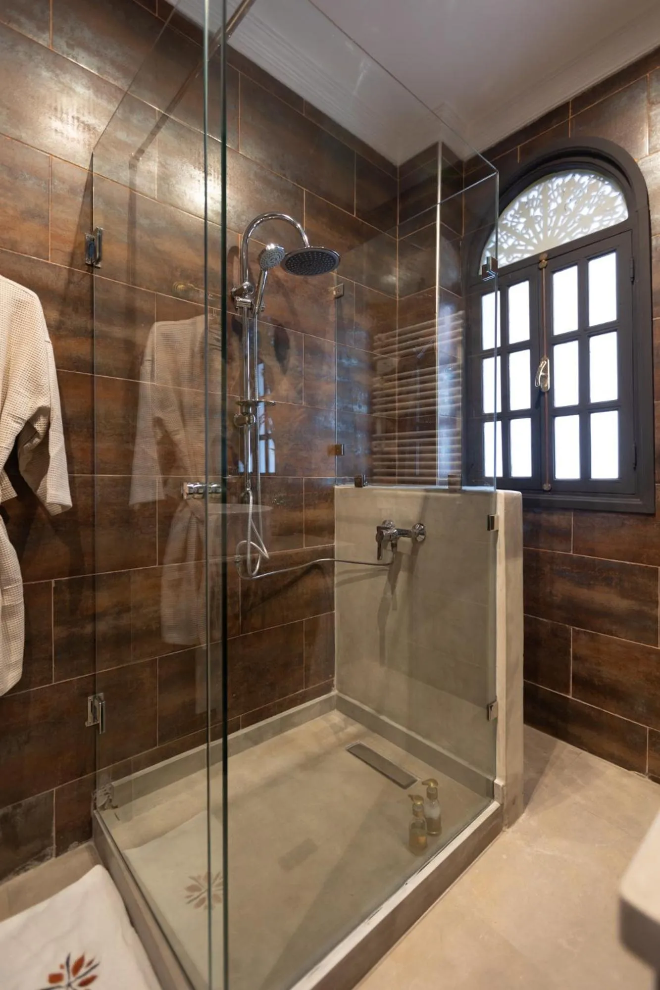 Shower in Riad Ksar Saad & Spa