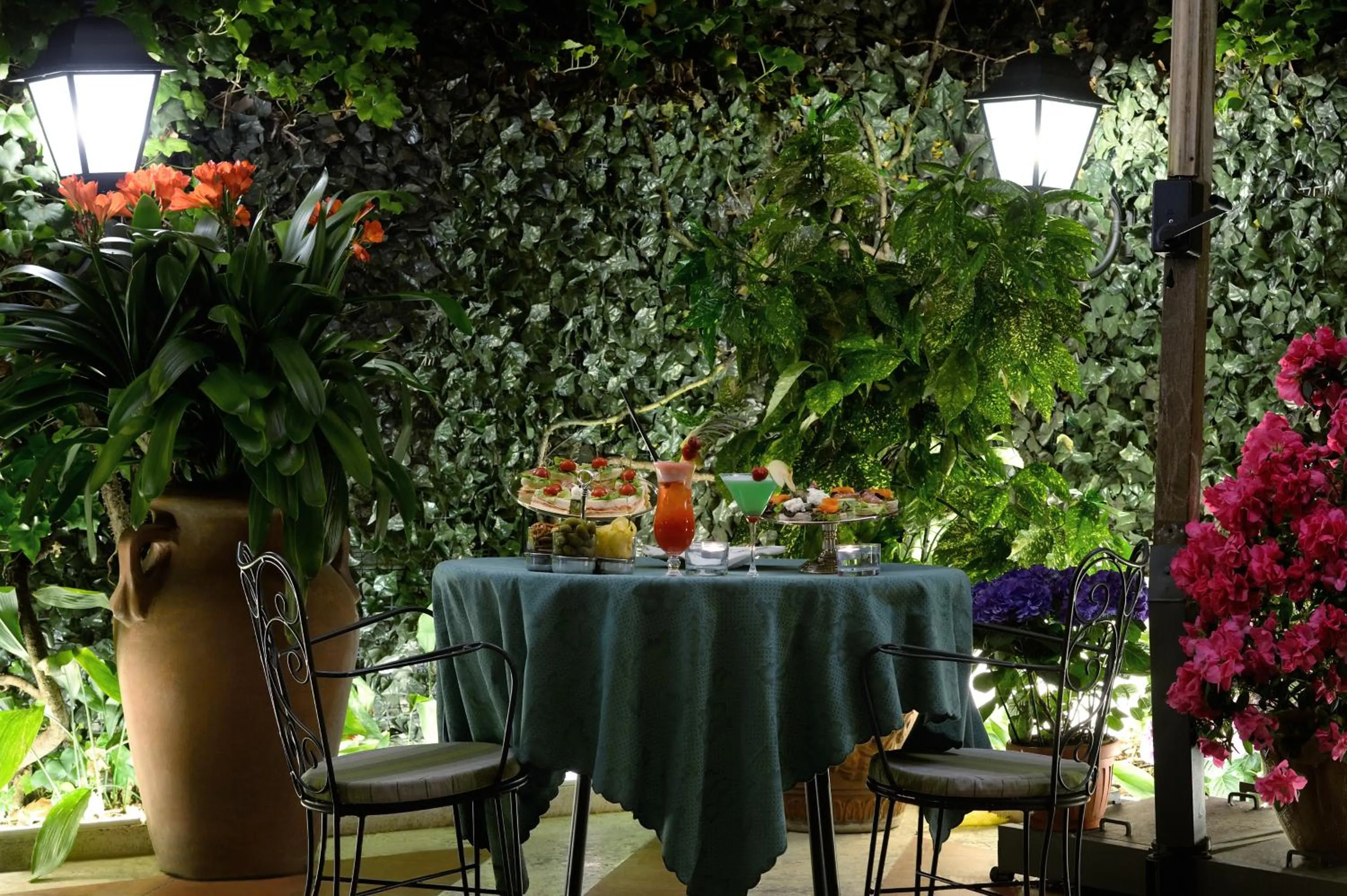 Garden, Restaurant/Places to Eat in Hotel Giulio Cesare