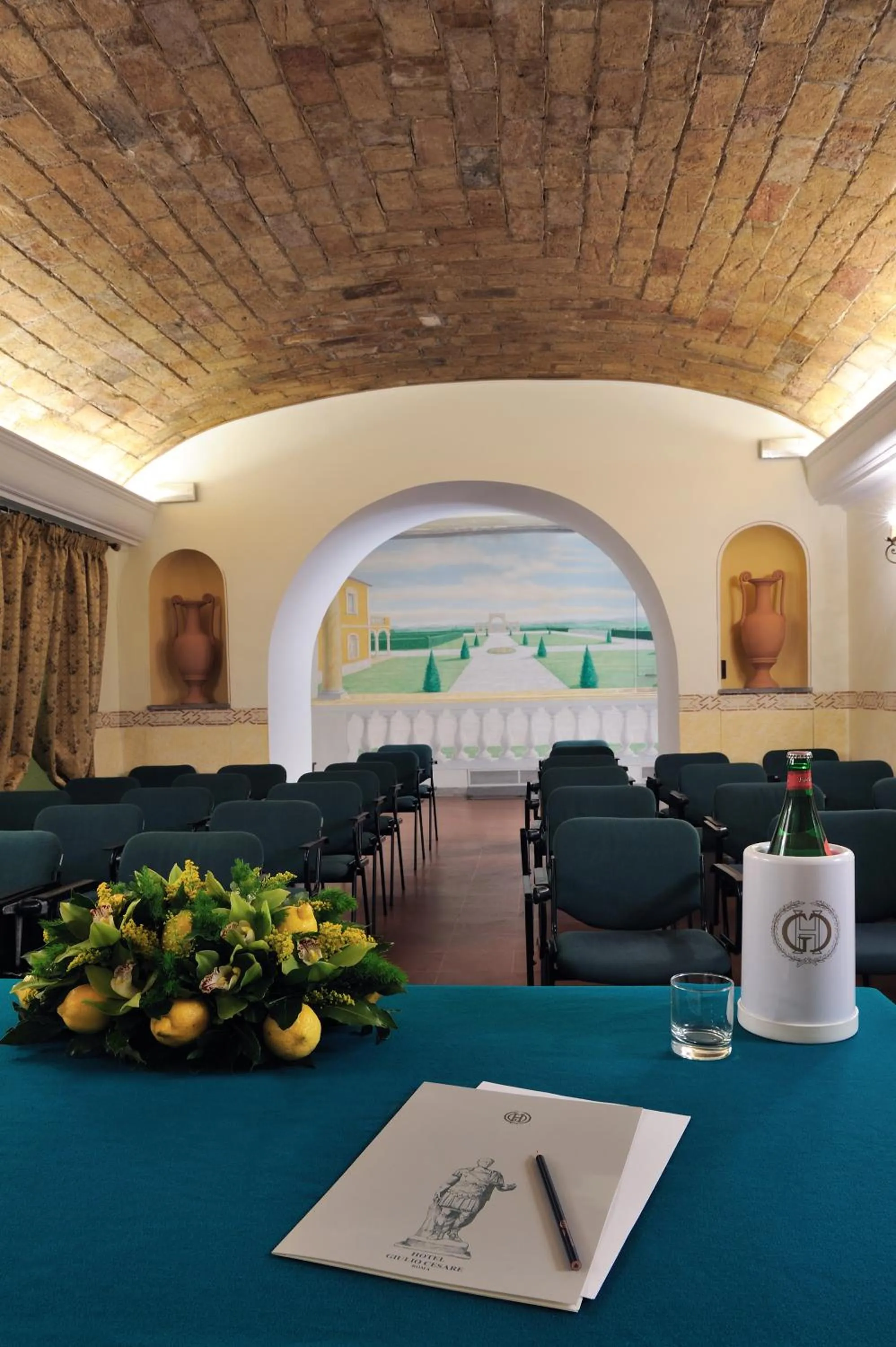 Business facilities in Hotel Giulio Cesare