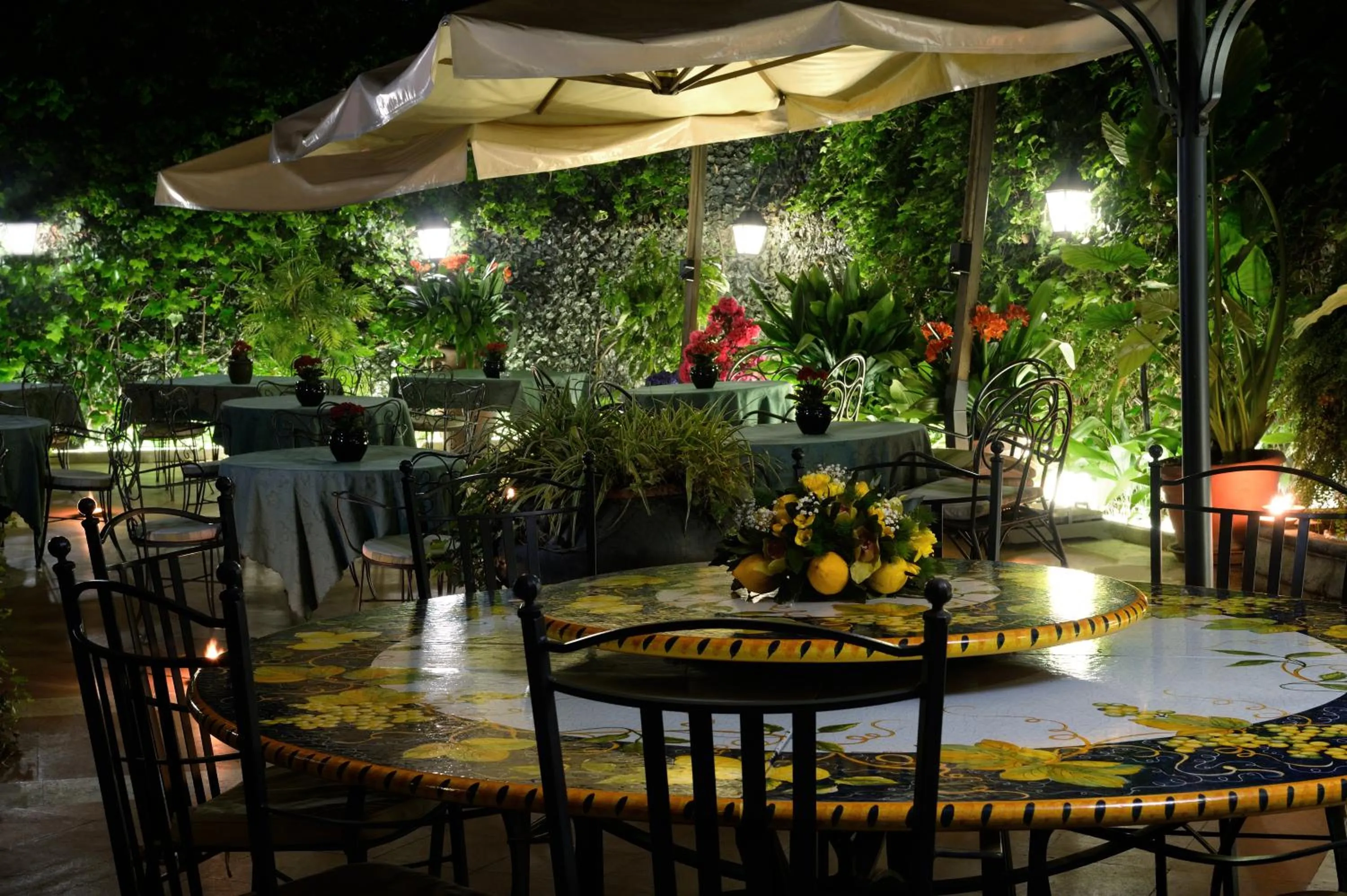 Garden in Hotel Giulio Cesare