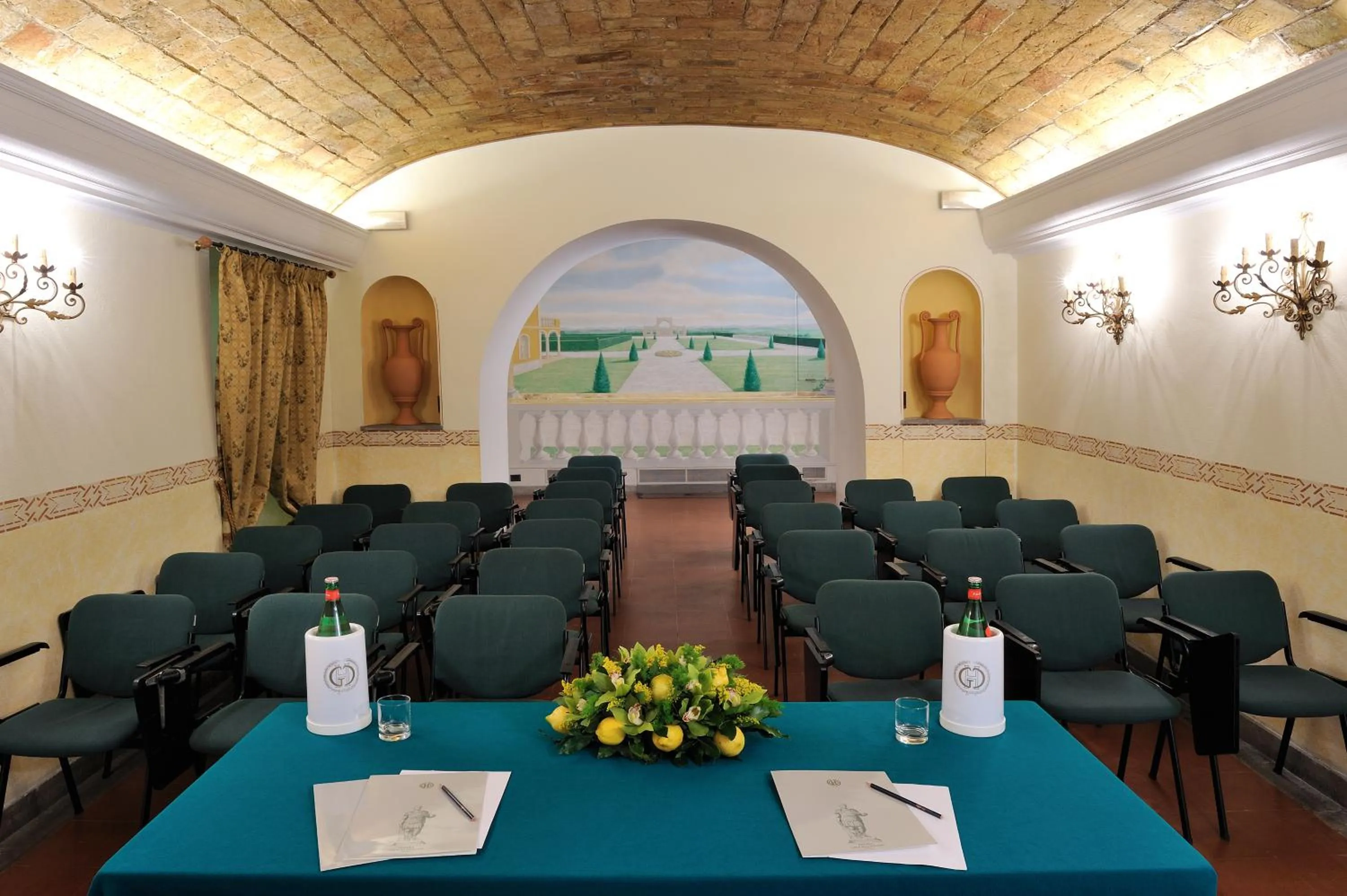 Business facilities in Hotel Giulio Cesare