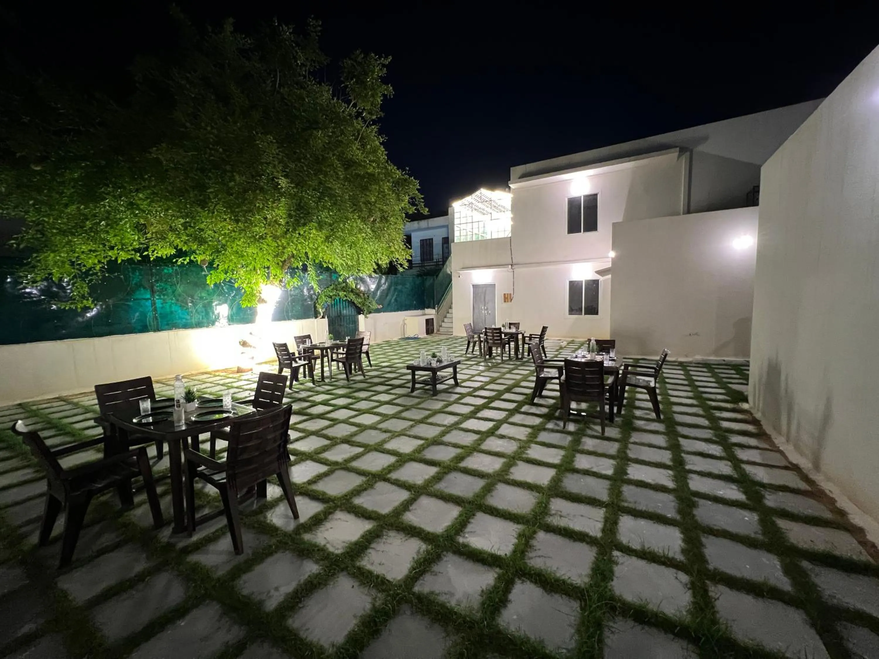 Garden in Hostel ivory