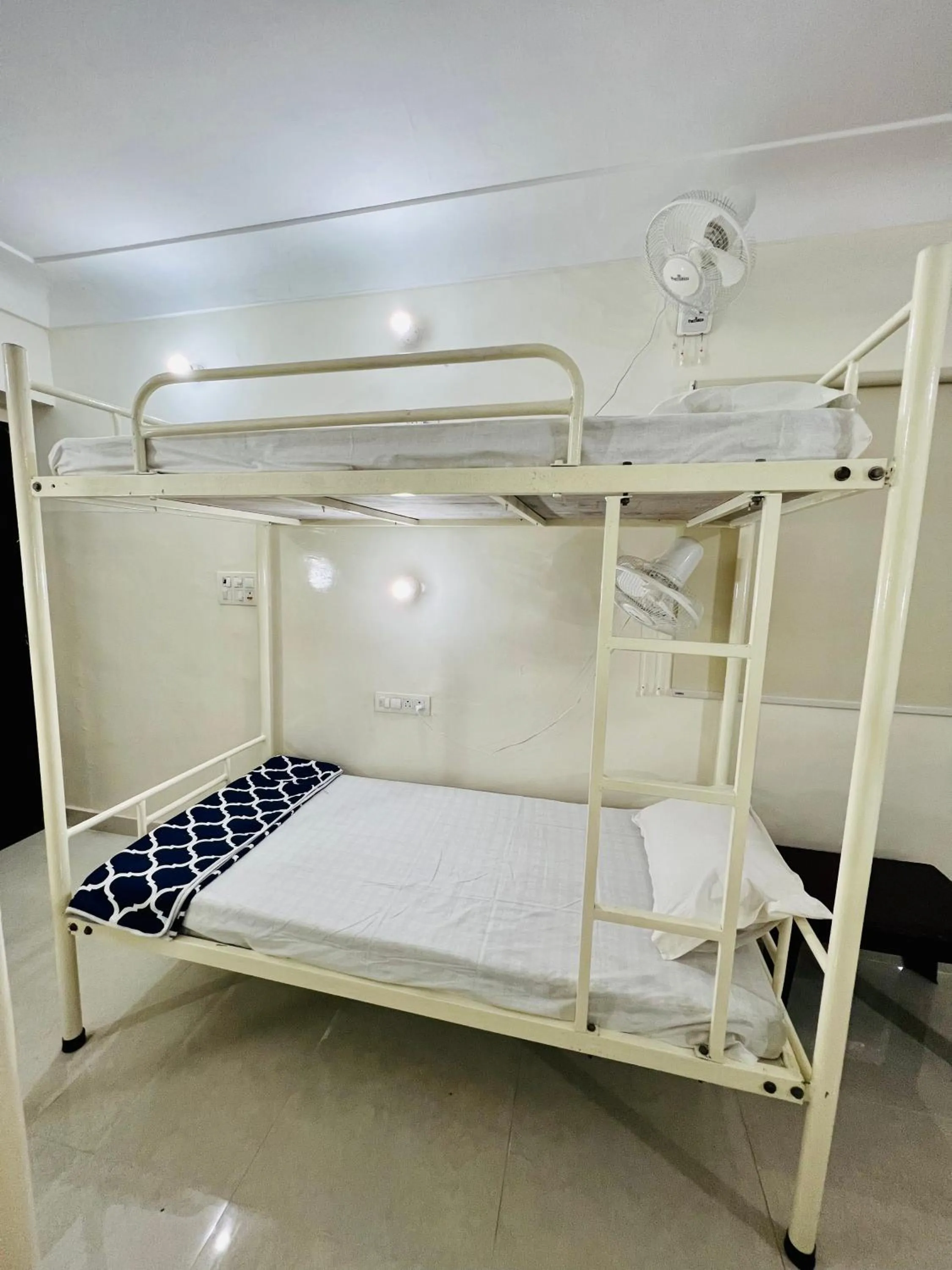 bunk bed, Bed in Hostel ivory