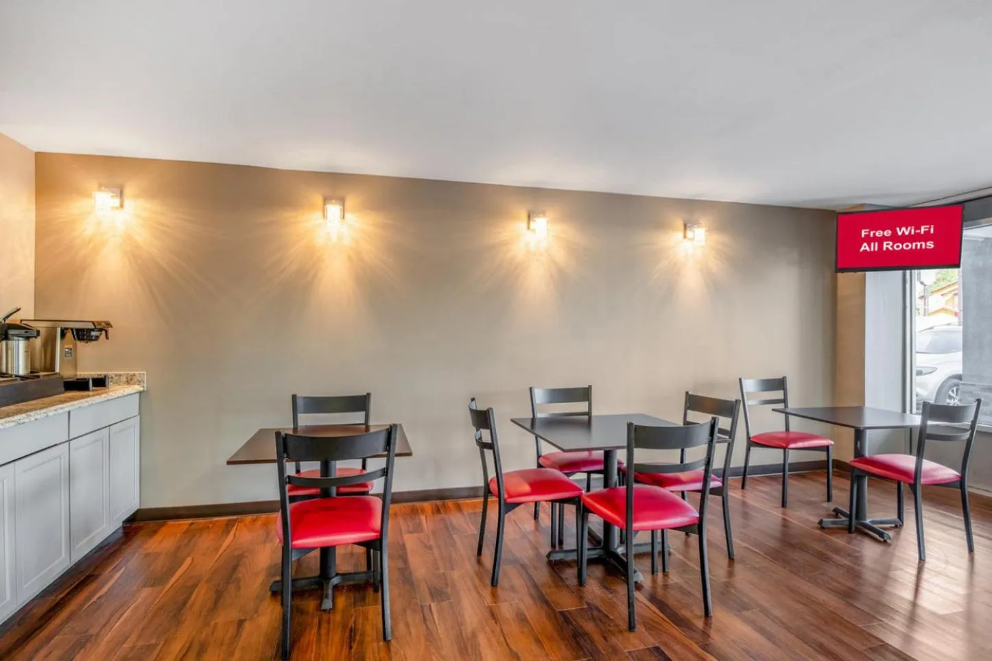 Lobby or reception in Red Roof Inn Richmond - Airport Sandston