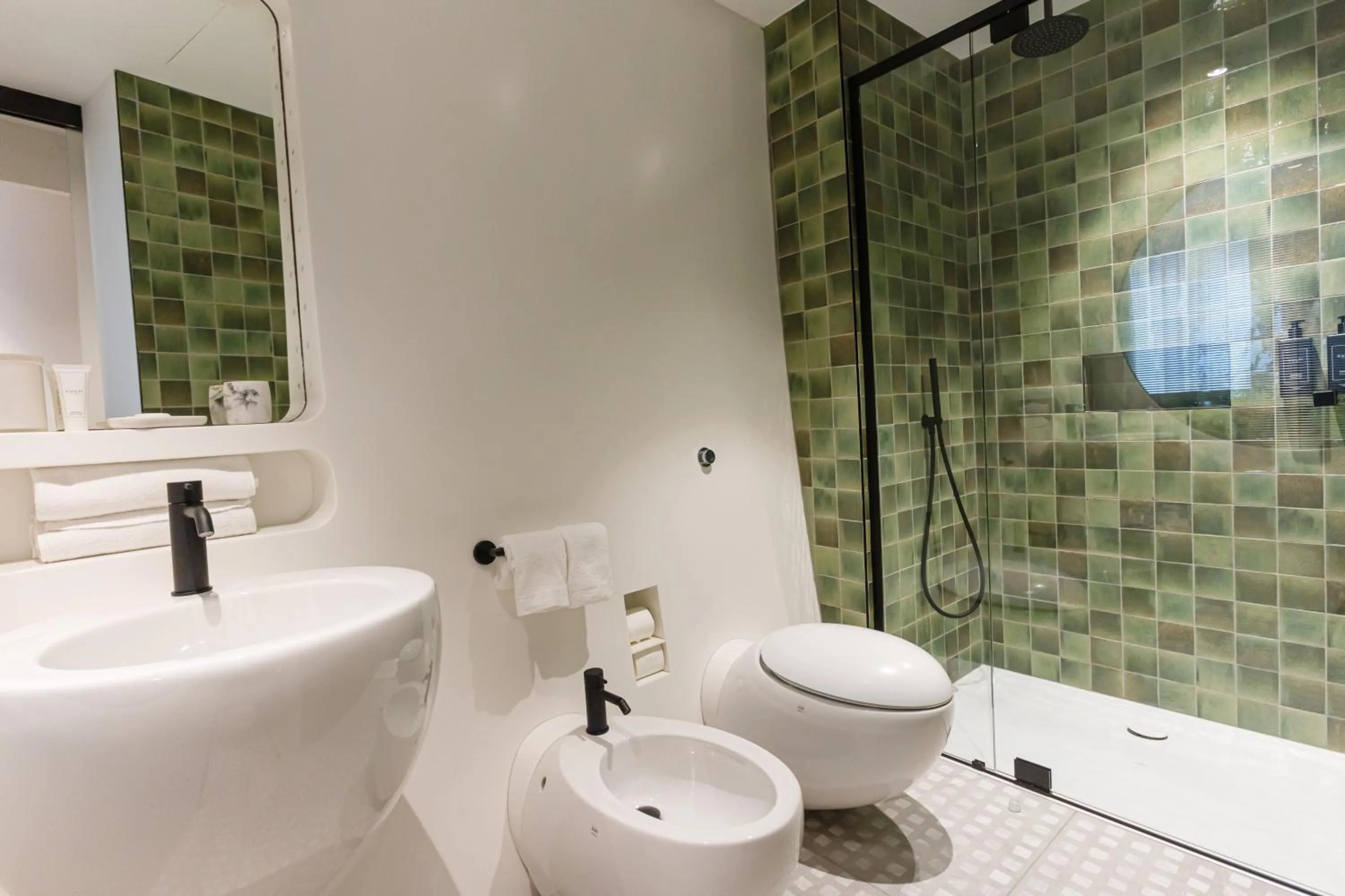 Shower in DuoMo Hotel