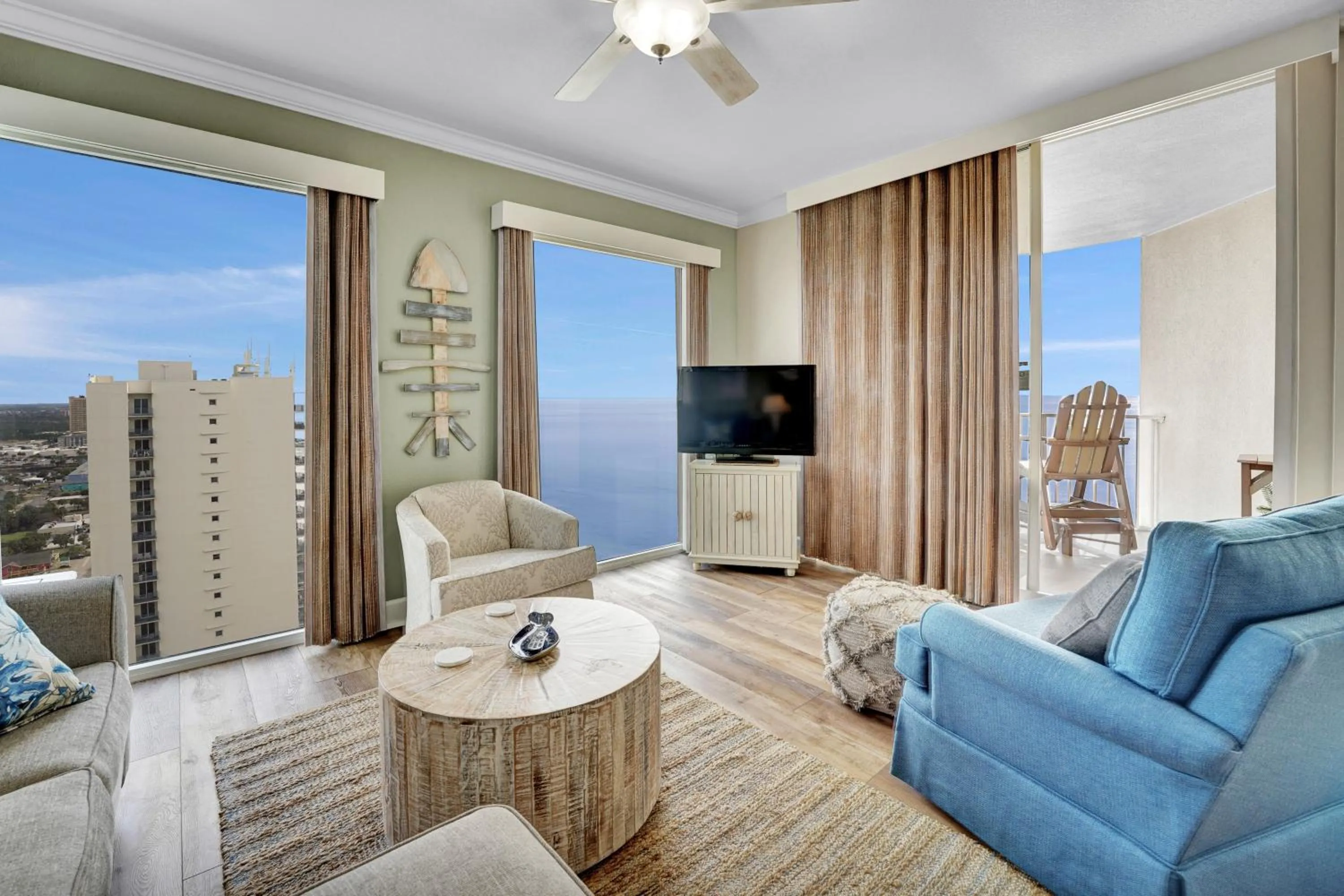 Beach in Million Dollar Views, Stunning Beachfront Property