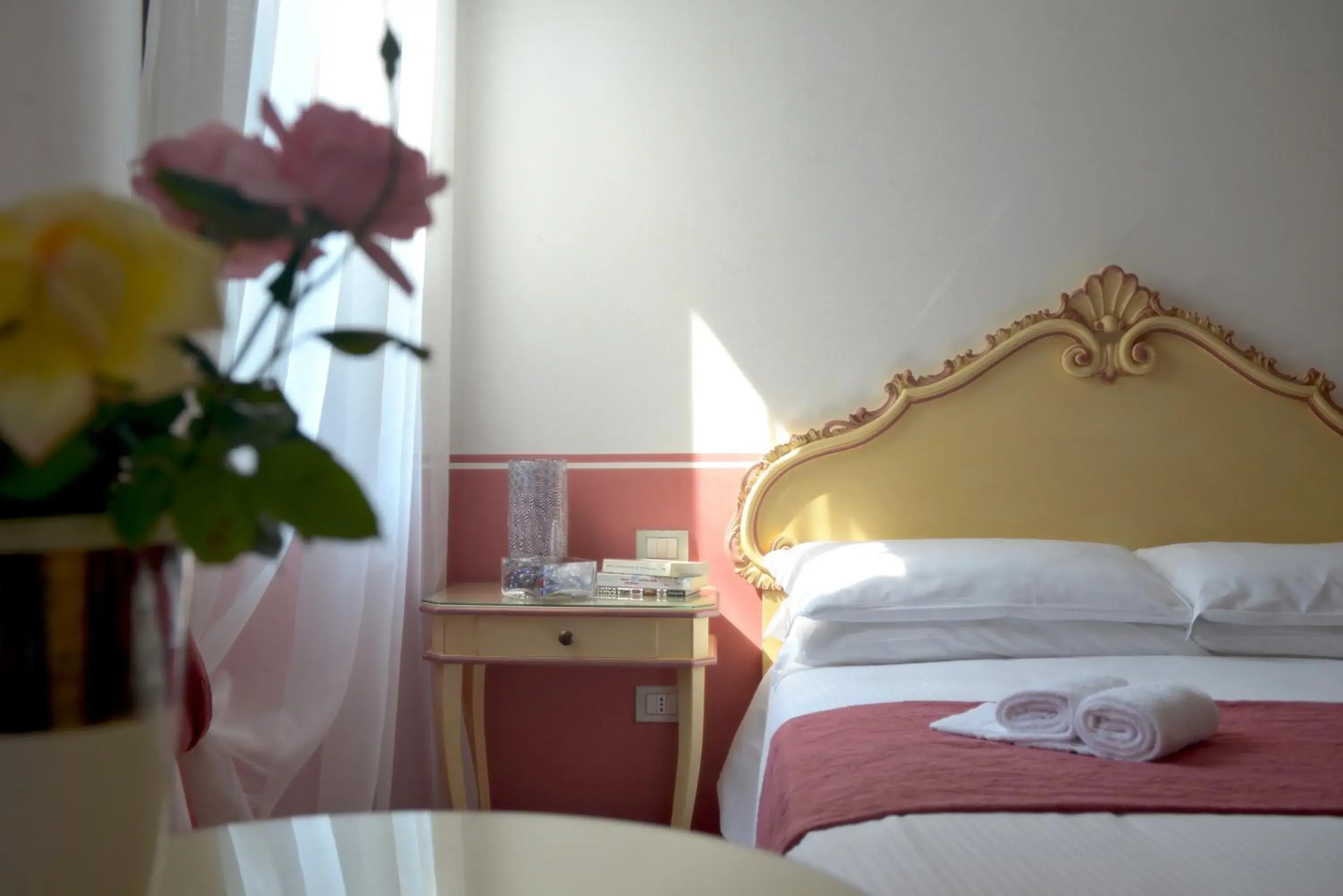 Double Room in Ca' San Trovaso - 6 Rooms Double Room in Ca' San Trovaso - 6 Rooms
