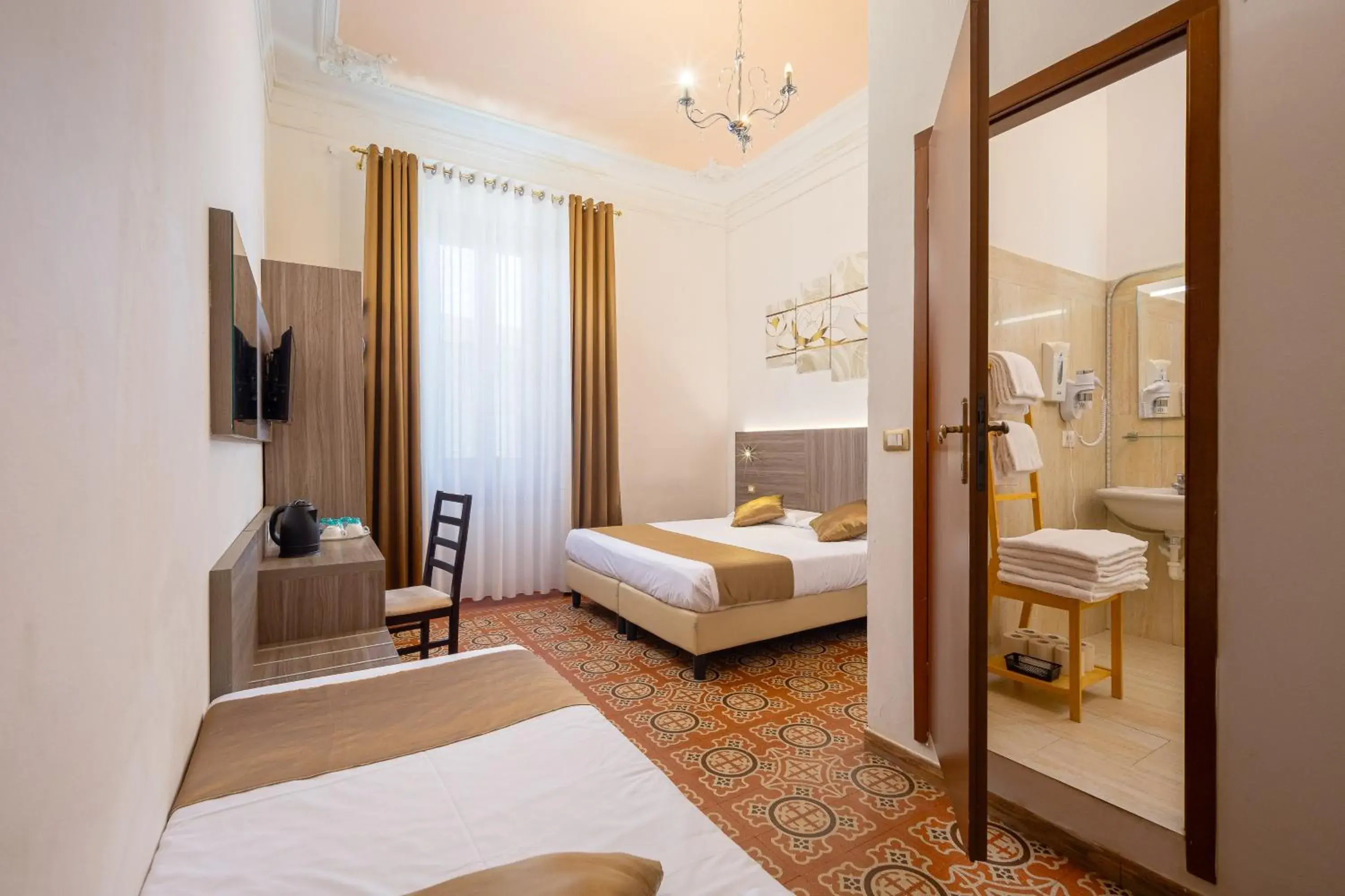 Quadruple Room in Astrid Hotel Quadruple Room in Astrid Hotel