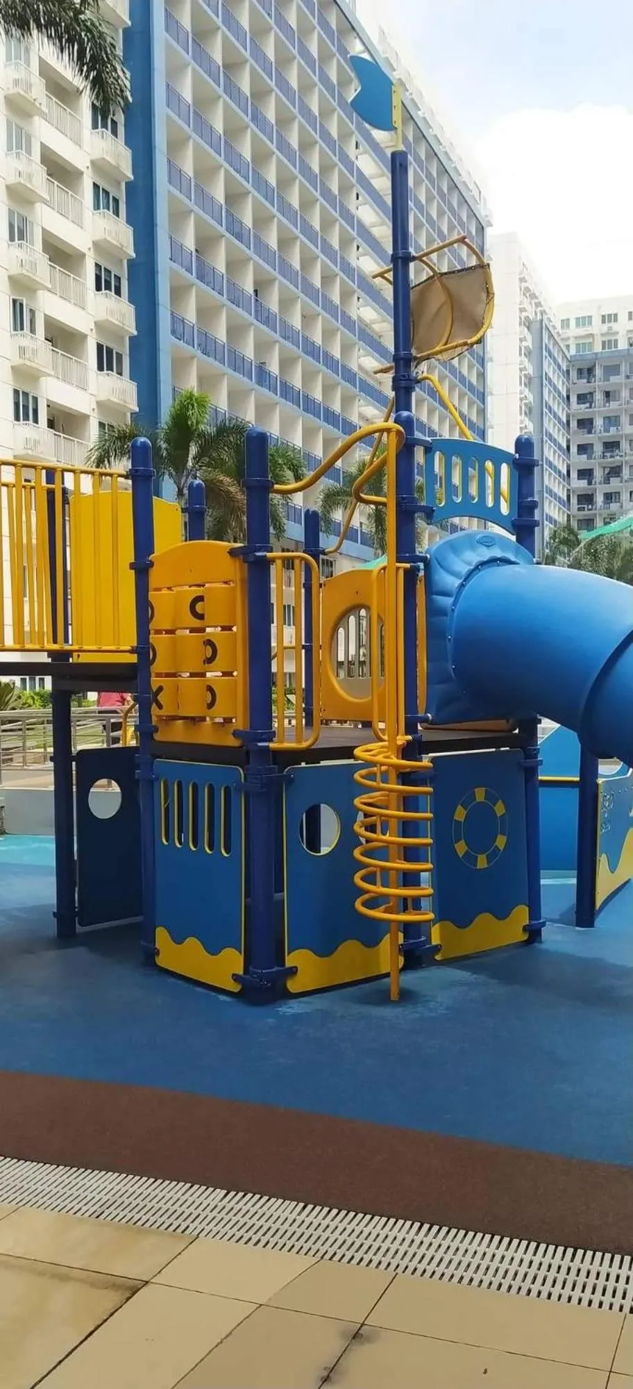 Sea Residences Mall of Asia by Jermel