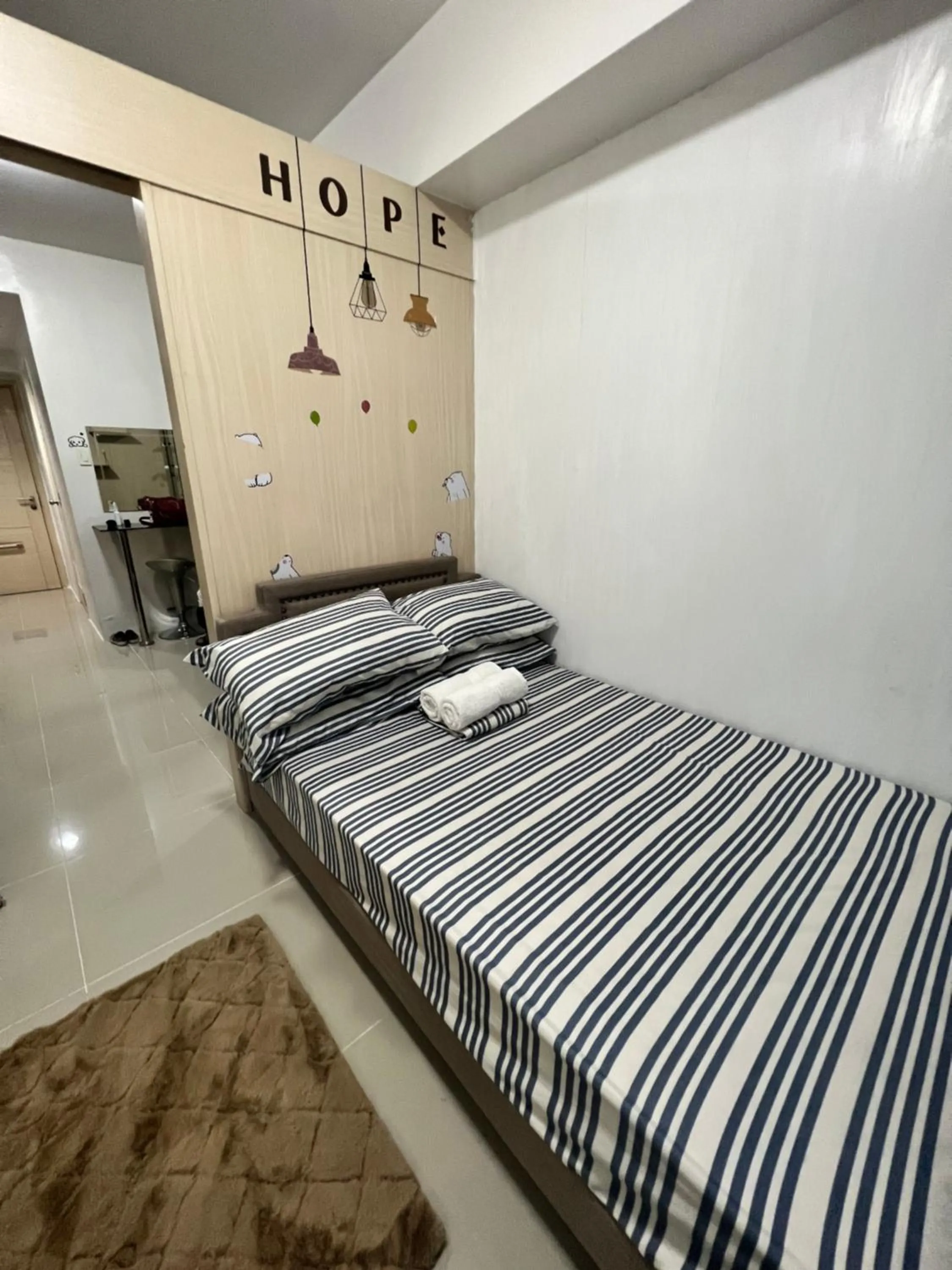 Sea Residences Mall of Asia by Jermel