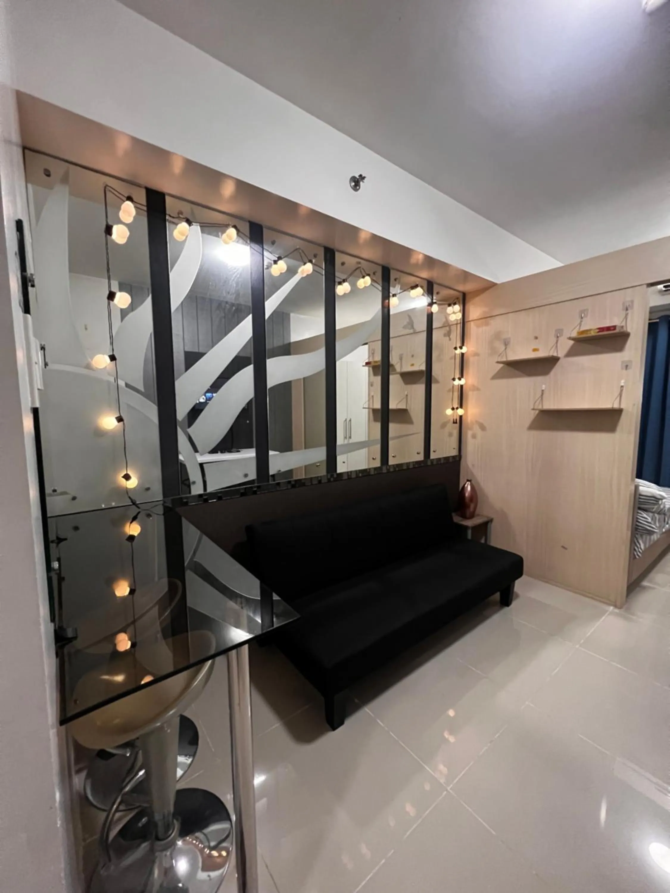 Sea Residences Mall of Asia by Jermel