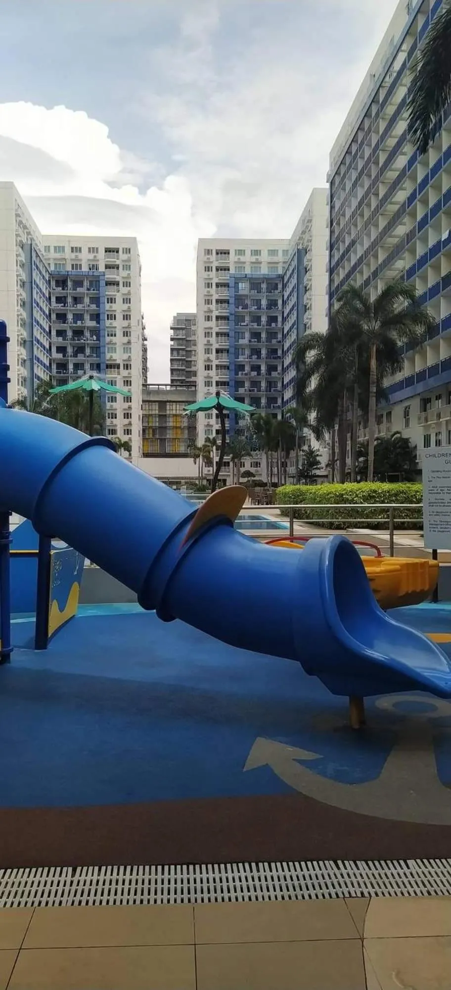 Sea Residences Mall of Asia by Jermel