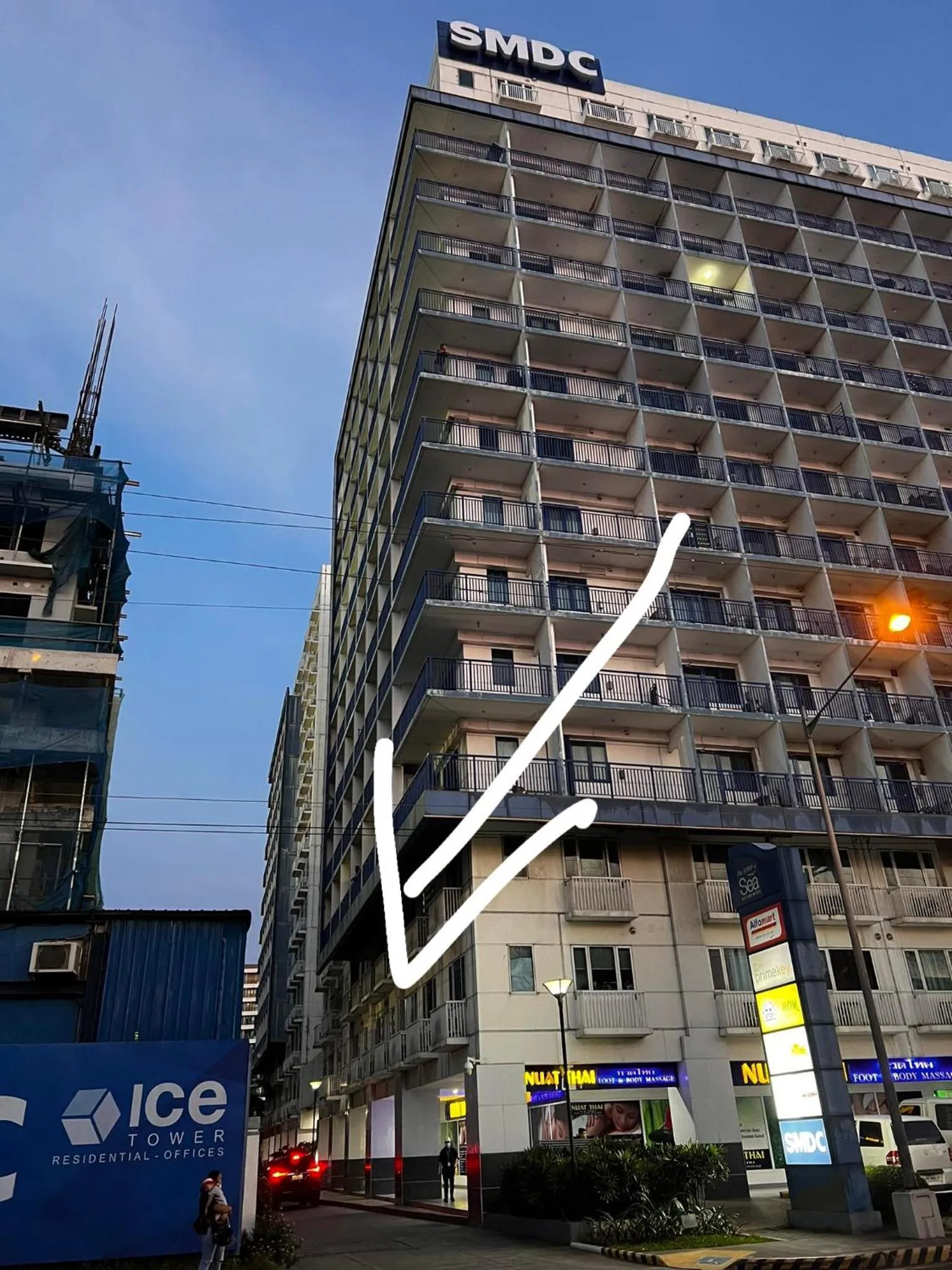 Sea Residences Mall of Asia by Jermel