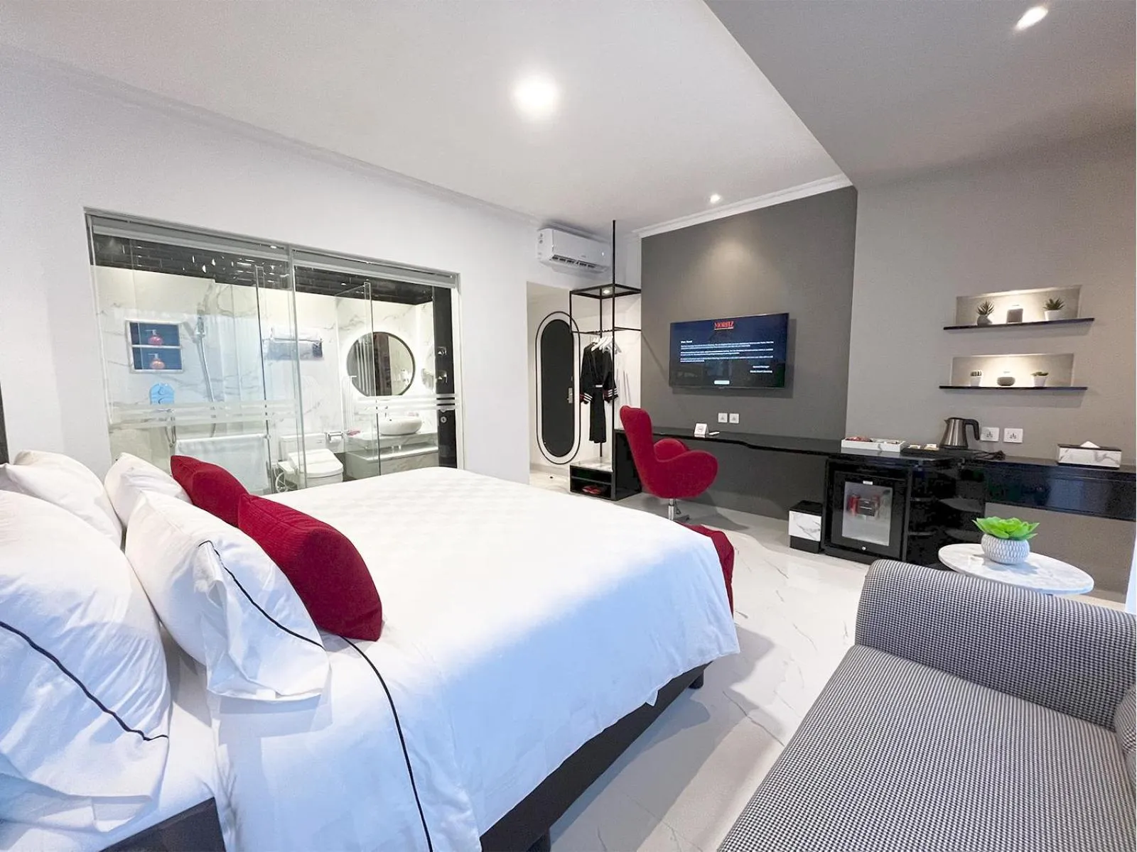 Photo of the whole room, Bed in MORITZ SMART BANDUNG