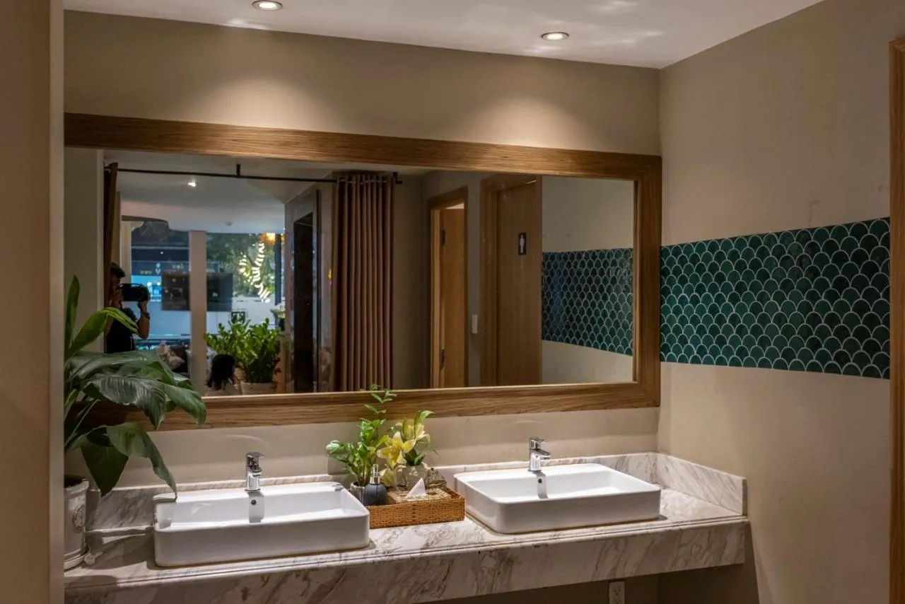 Bathroom in Thao Trang Laluxe Hotel Phu My Hung