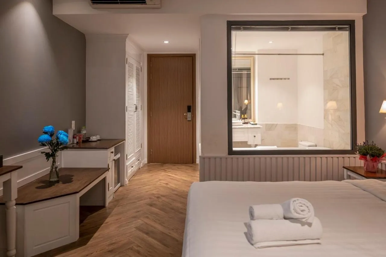 Bedroom, Bed in Thao Trang Laluxe Hotel Phu My Hung