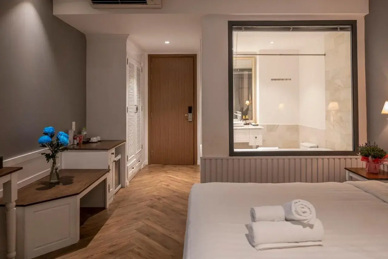 Bedroom, Bed in Thao Trang Laluxe Hotel Phu My Hung Bedroom, Bed in Thao Trang Laluxe Hotel Phu My Hung