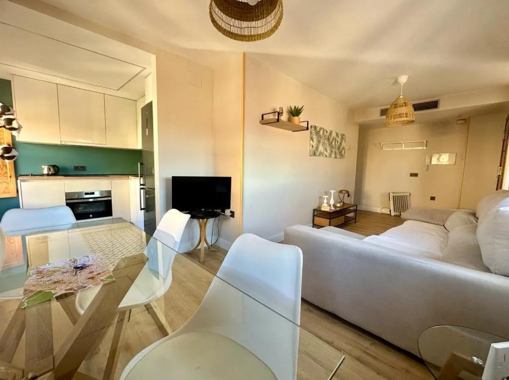 Three-Bedroom Apartment in Apartamento Calle Varela Centro