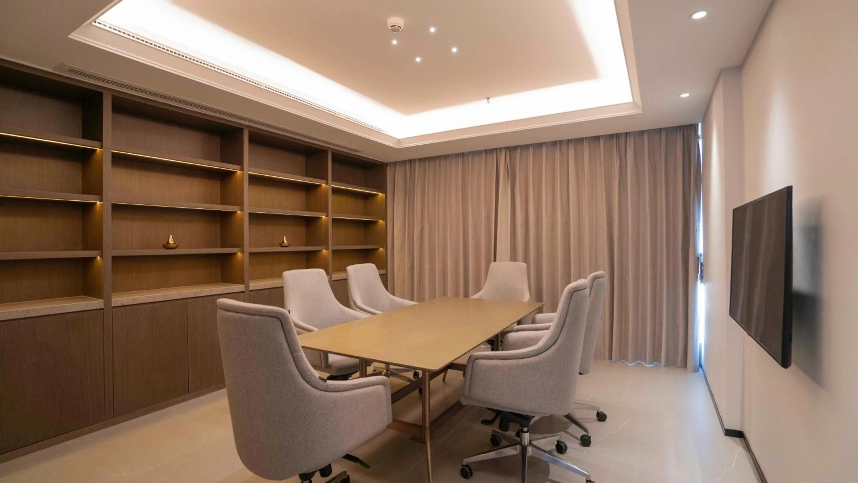 Meeting/conference room in Oakwood Premier Phnom Penh